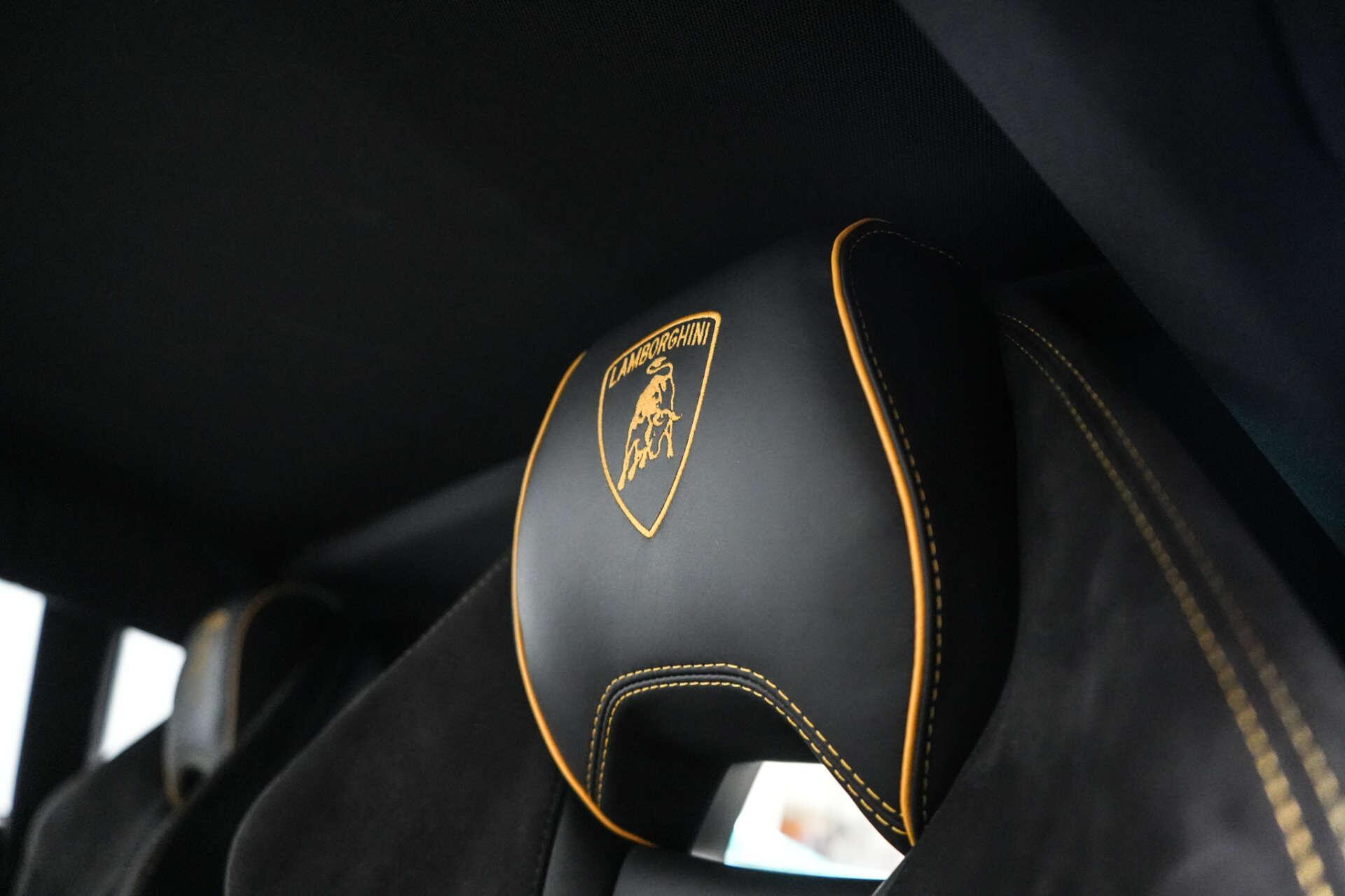 Lamborghini Huracan view 40