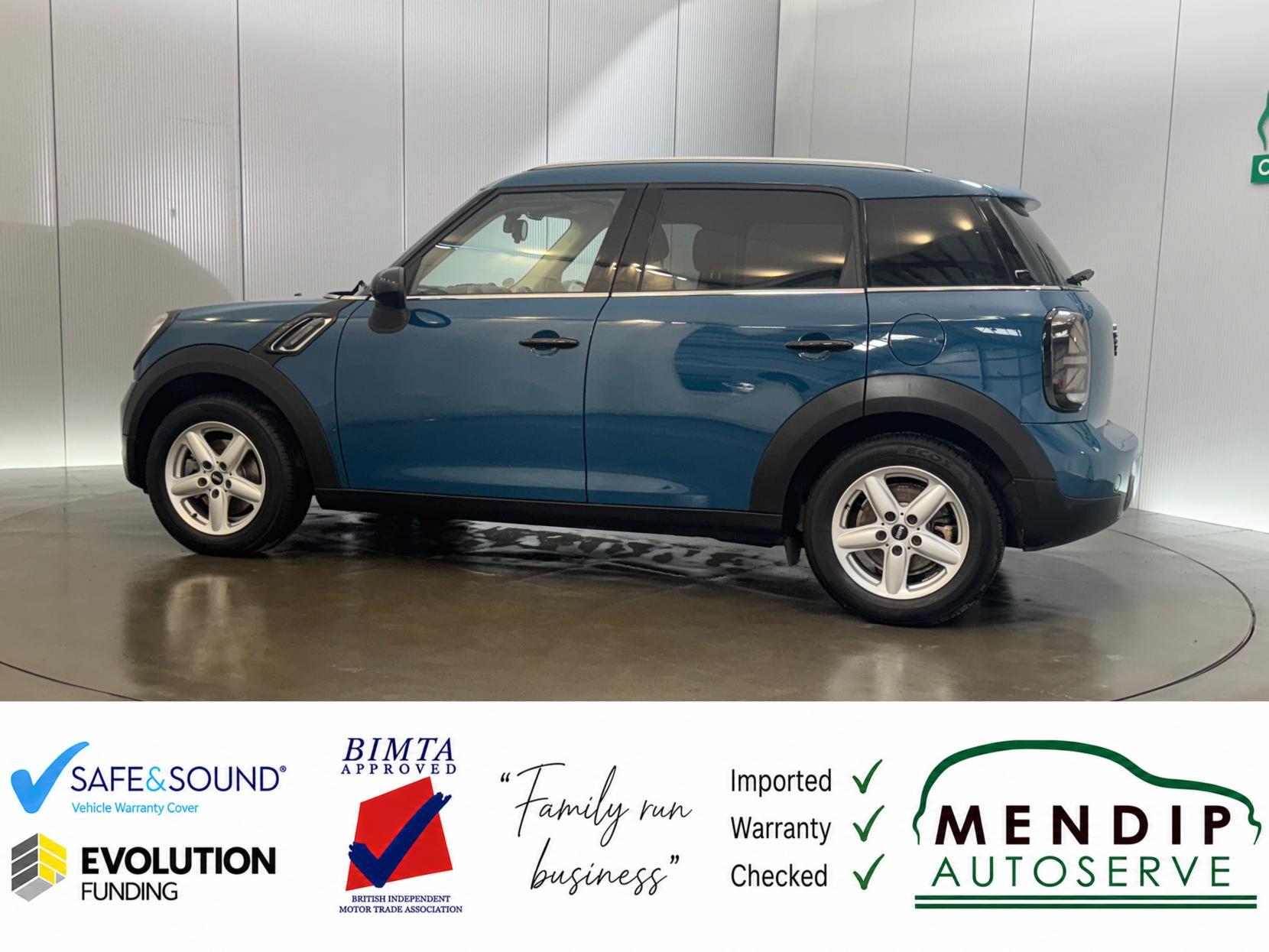Mini Countryman view 8