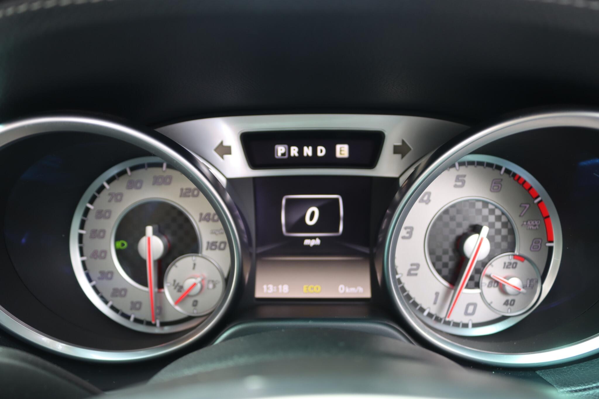 Mercedes-Benz SL view 58