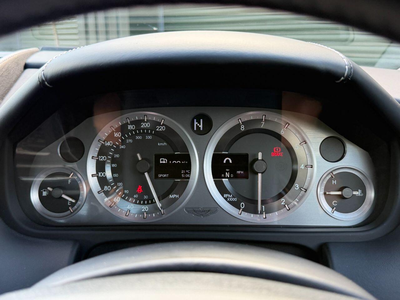 Aston Martin Vantage view 28