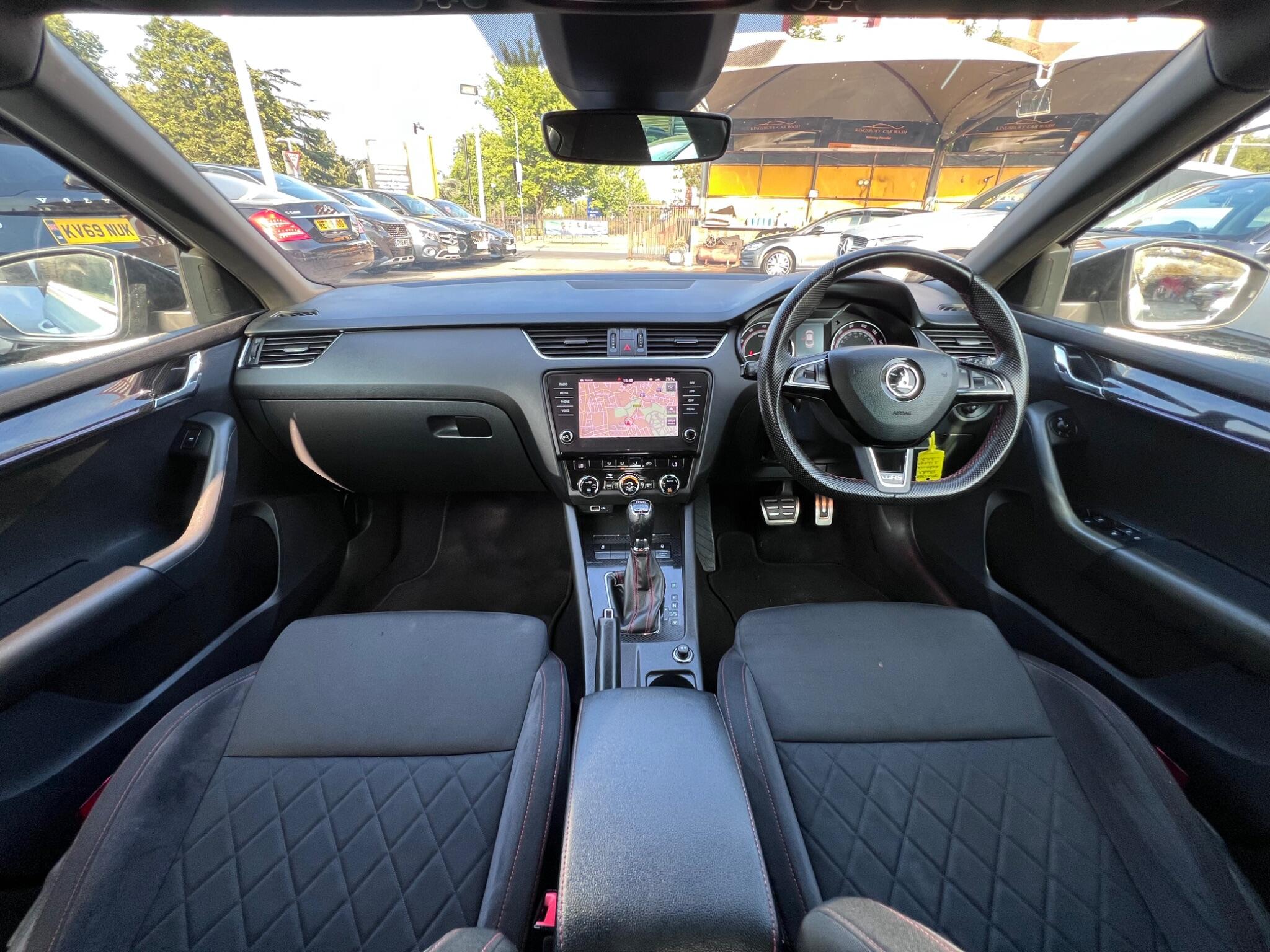 Skoda Octavia view 2