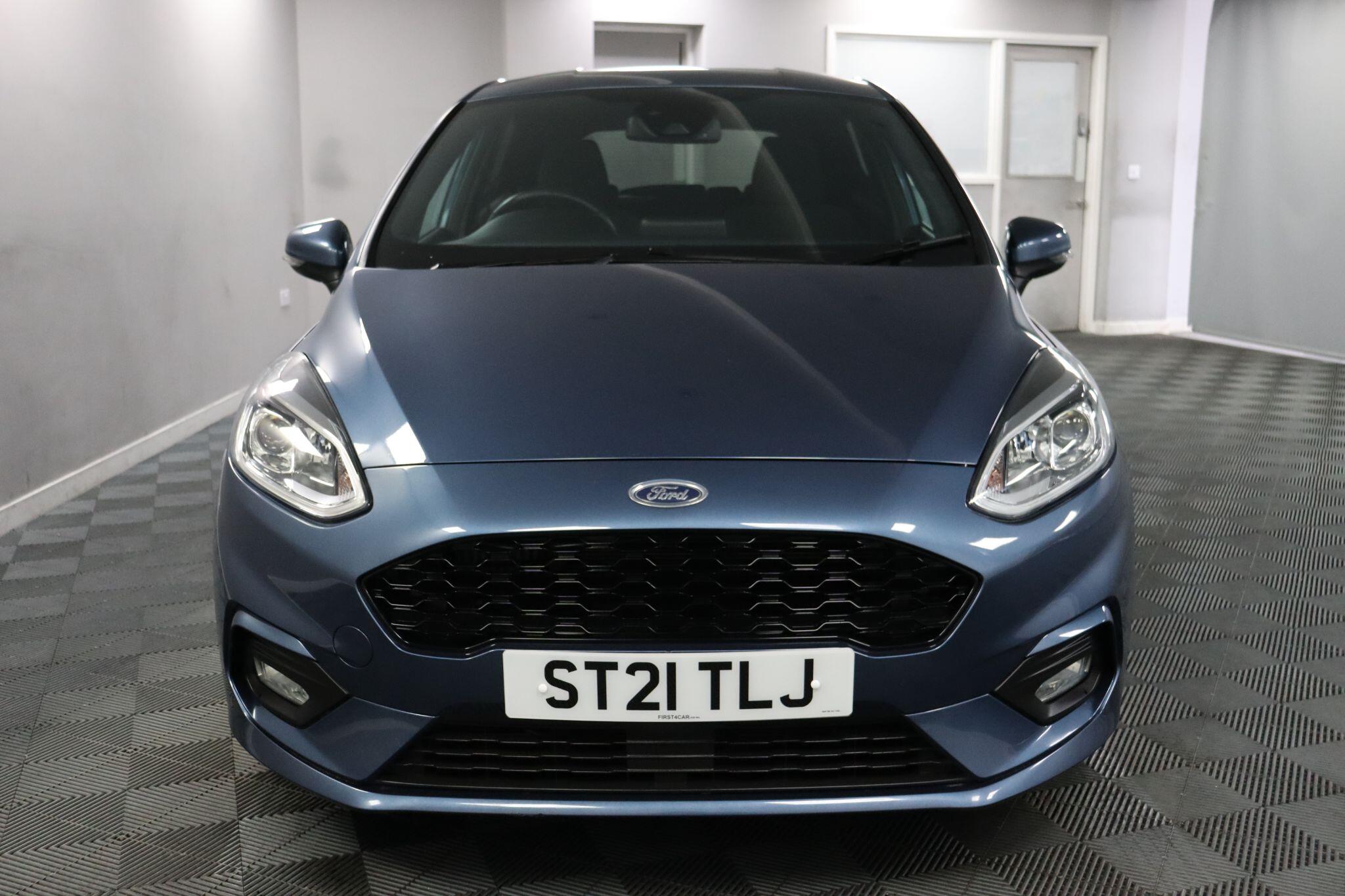 Ford Fiesta view 5