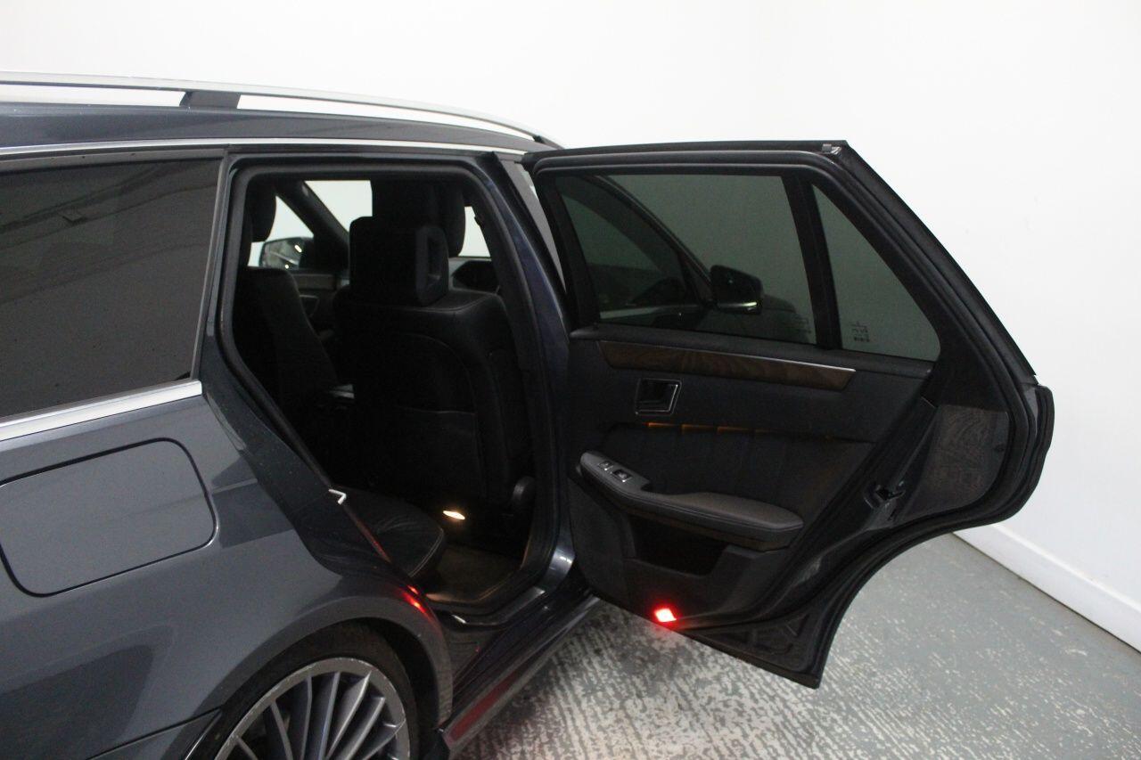 Mercedes-Benz E-Class view 27