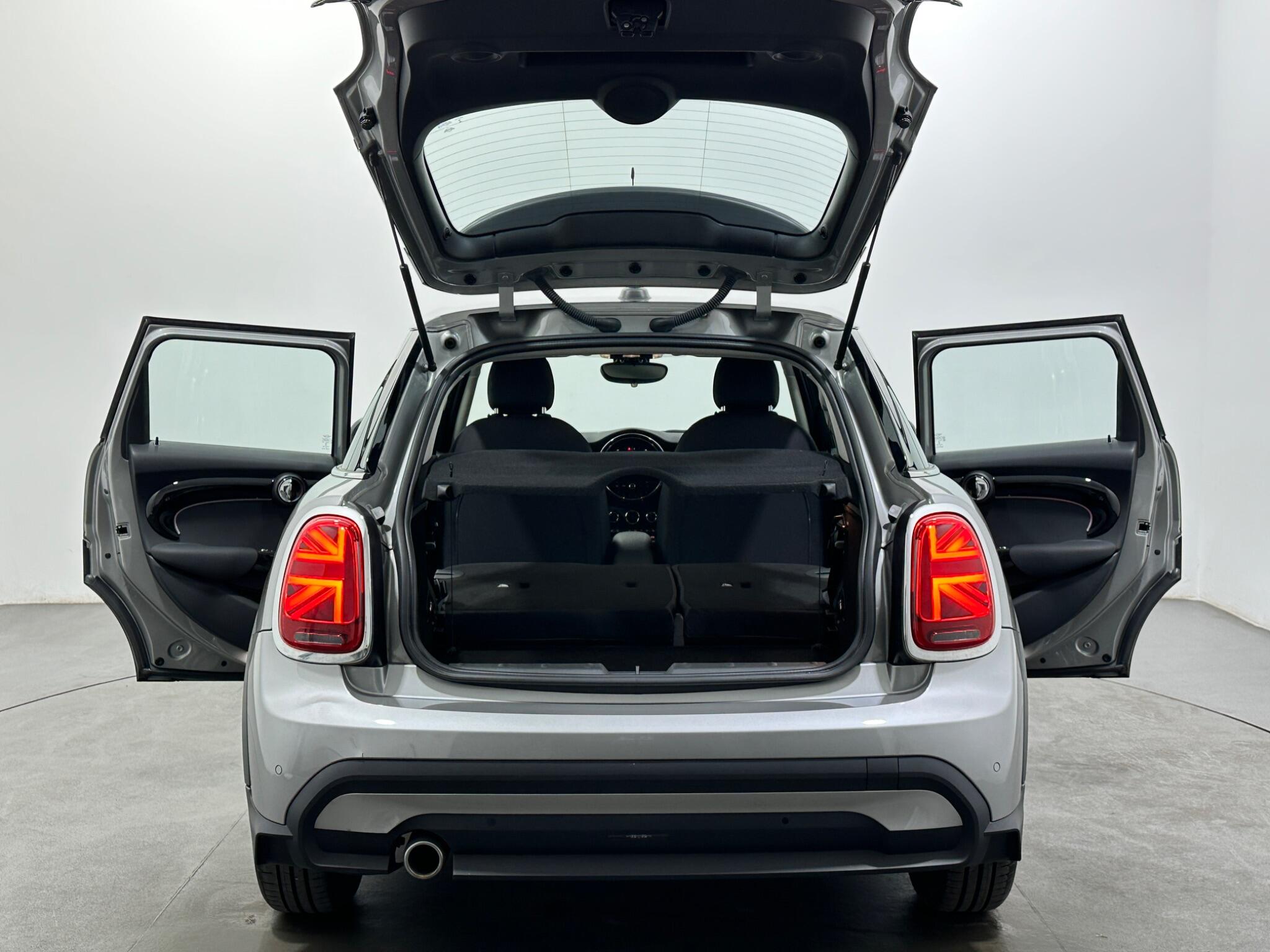 Mini Cooper view 44