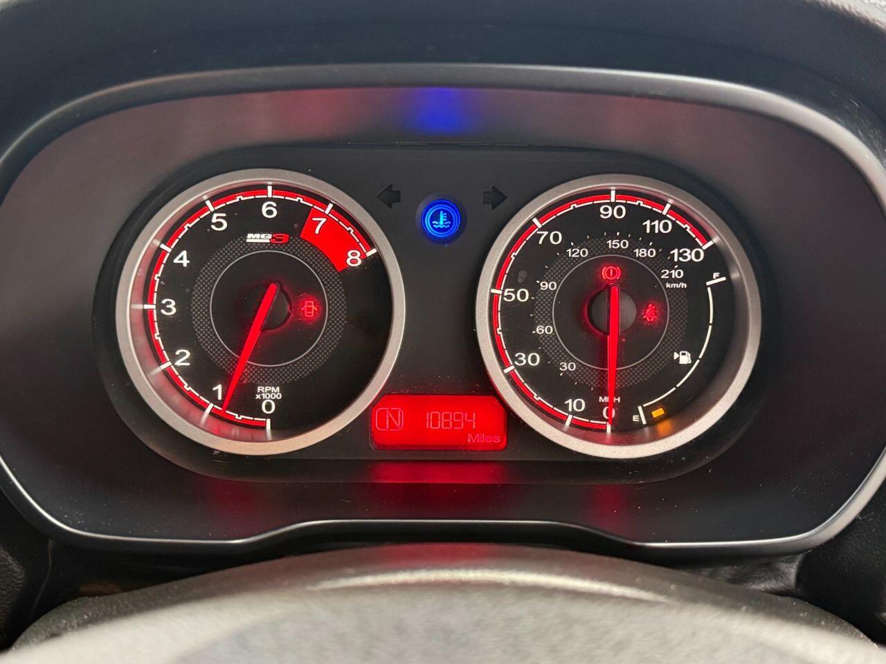 MG MG3 view 14