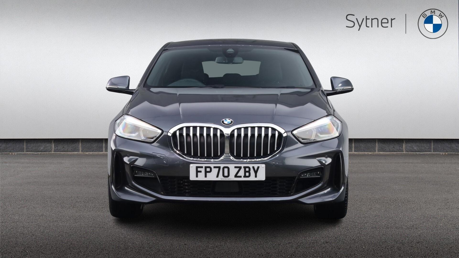 BMW 1 Series view 16