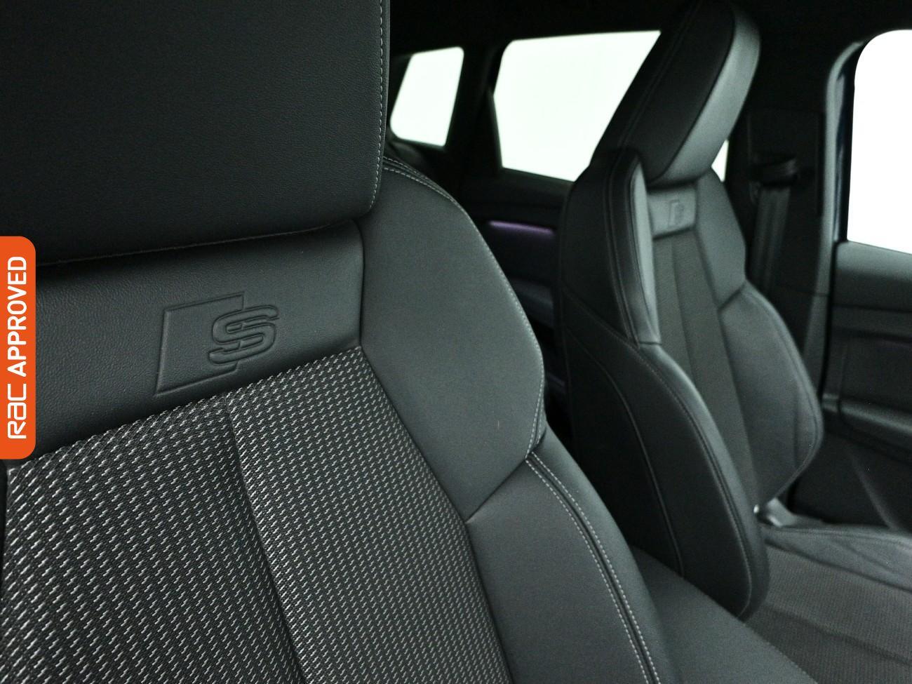 Audi Q4 e-tron view 26