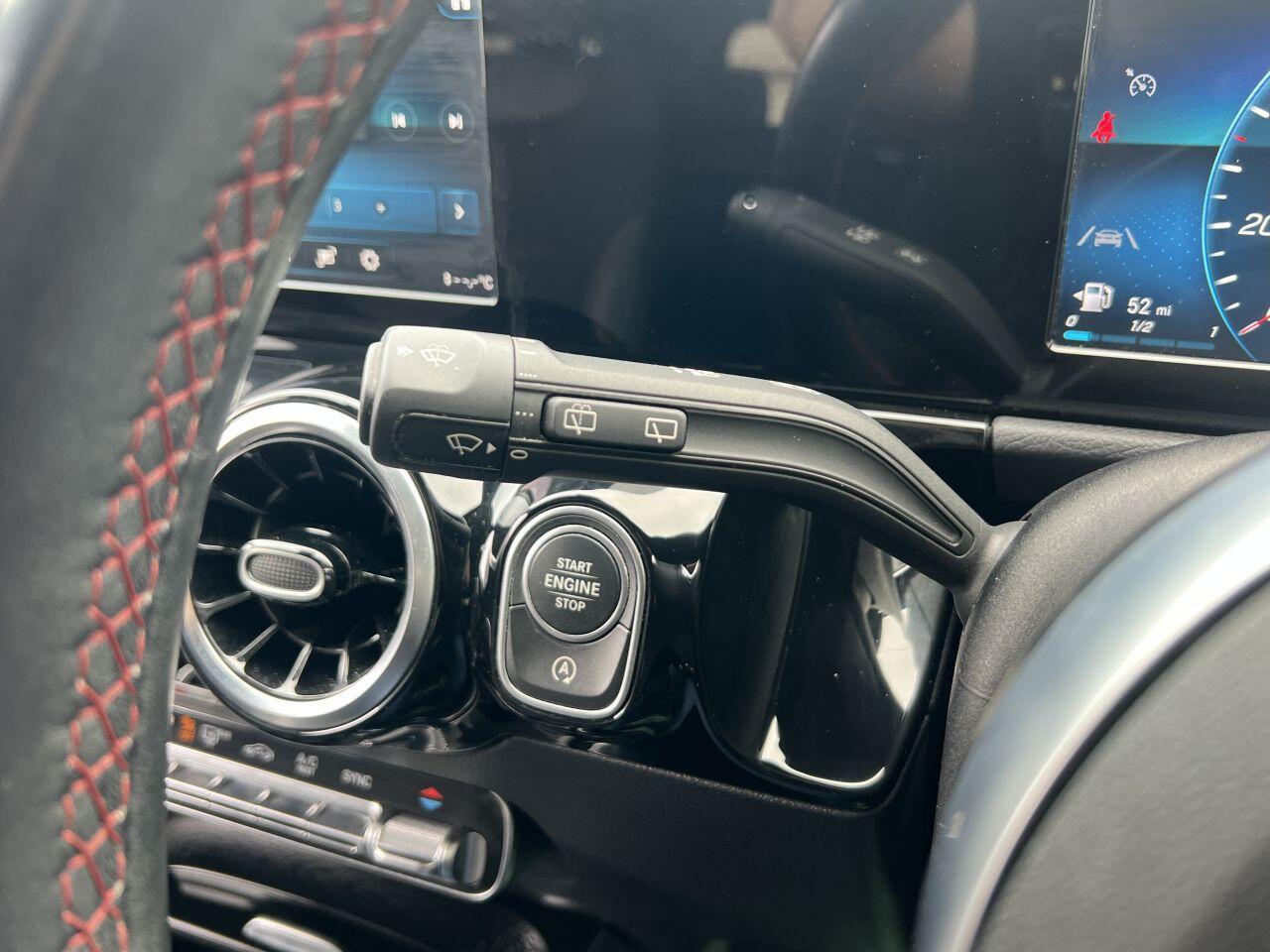 Mercedes-Benz Gla view 51