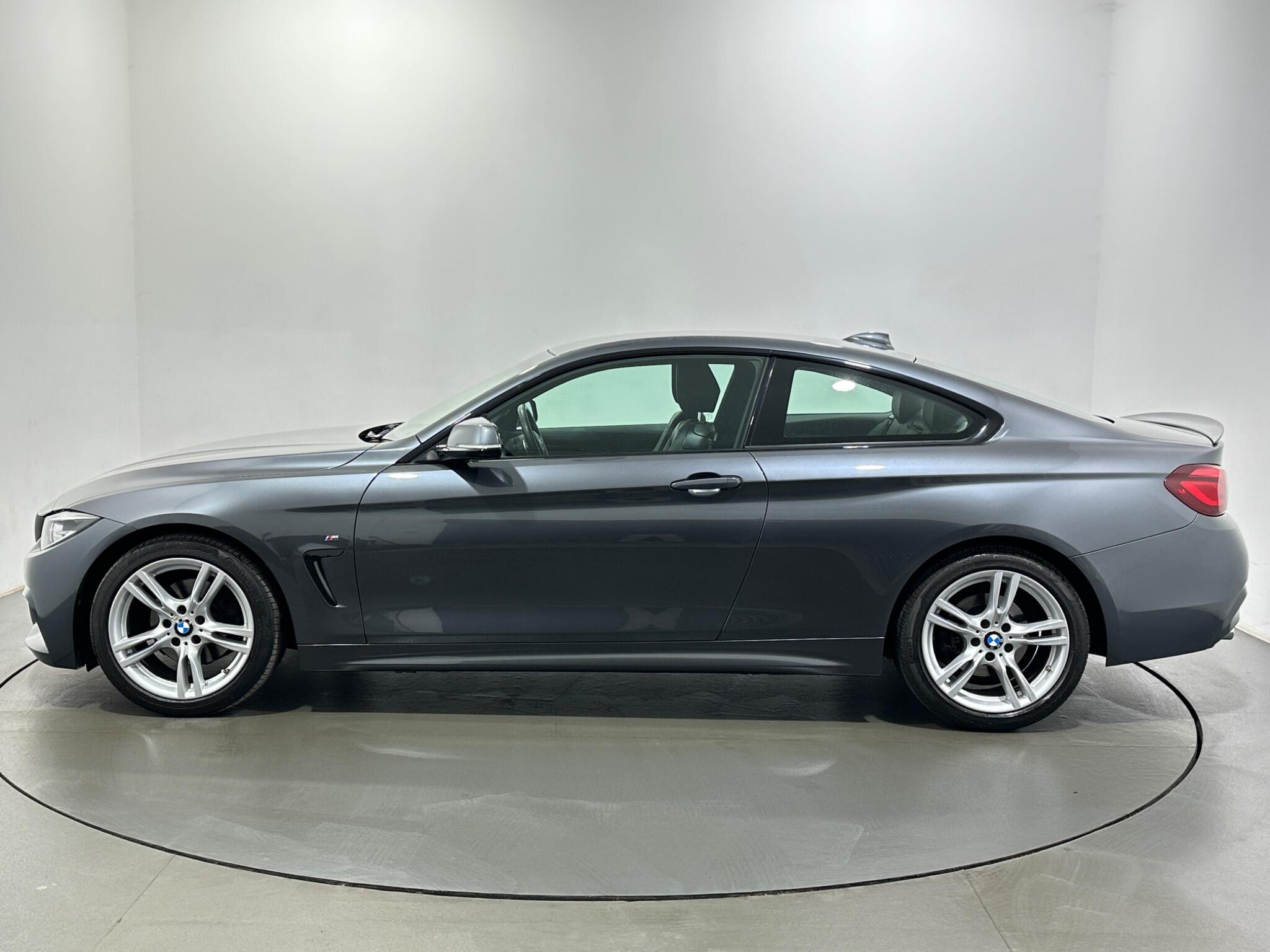 BMW 4 Series view 5
