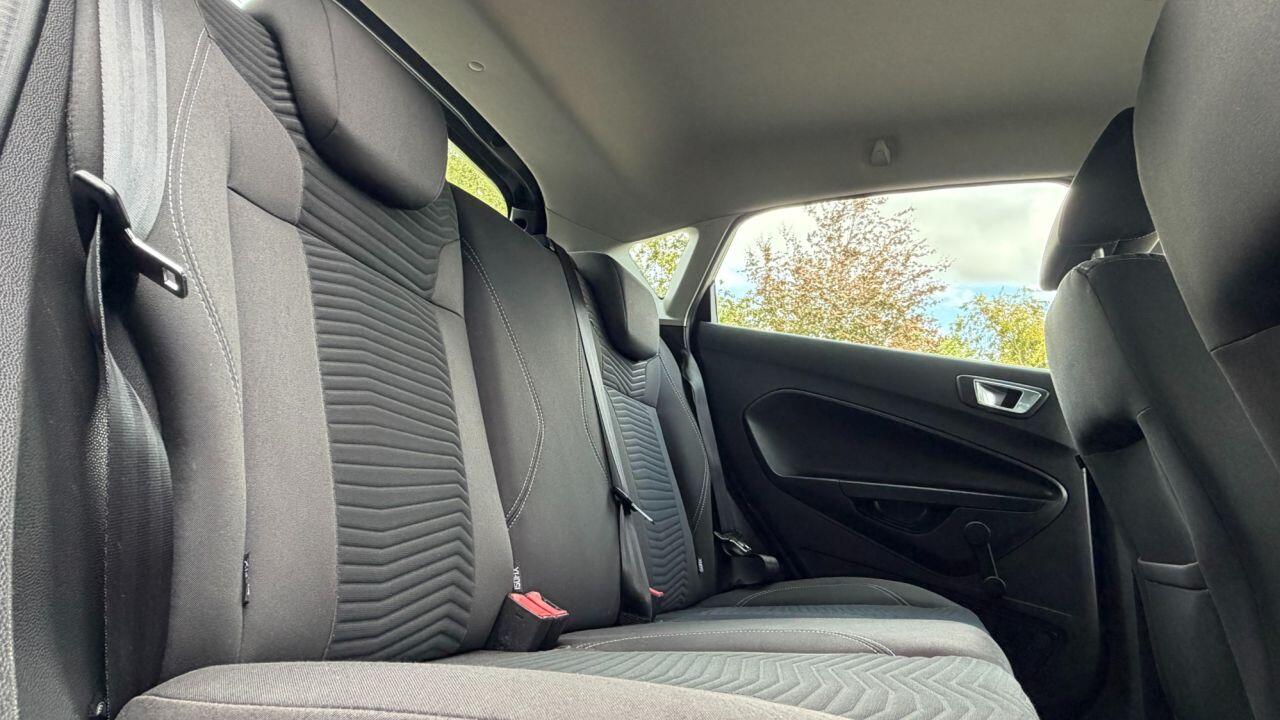 Ford Fiesta view 13