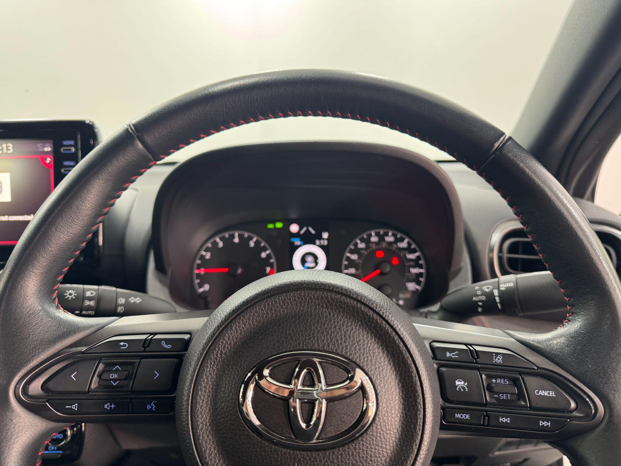 Toyota Yaris view 40