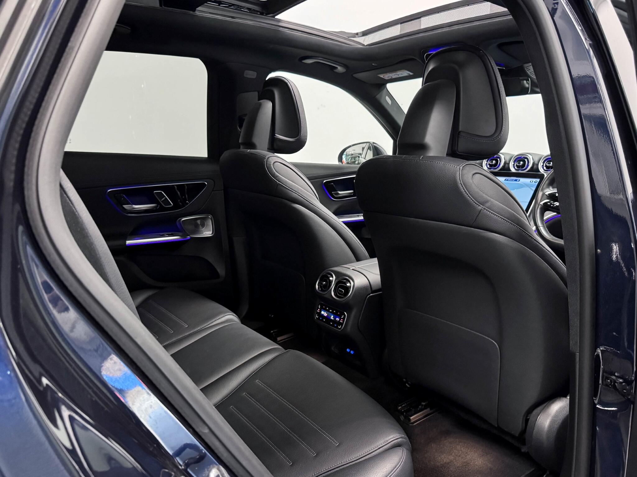Mercedes-Benz GLC view 9