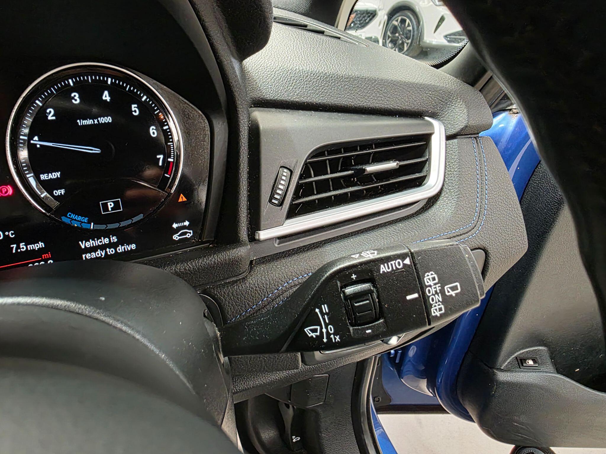 BMW 2 Series Active Tourer view 21