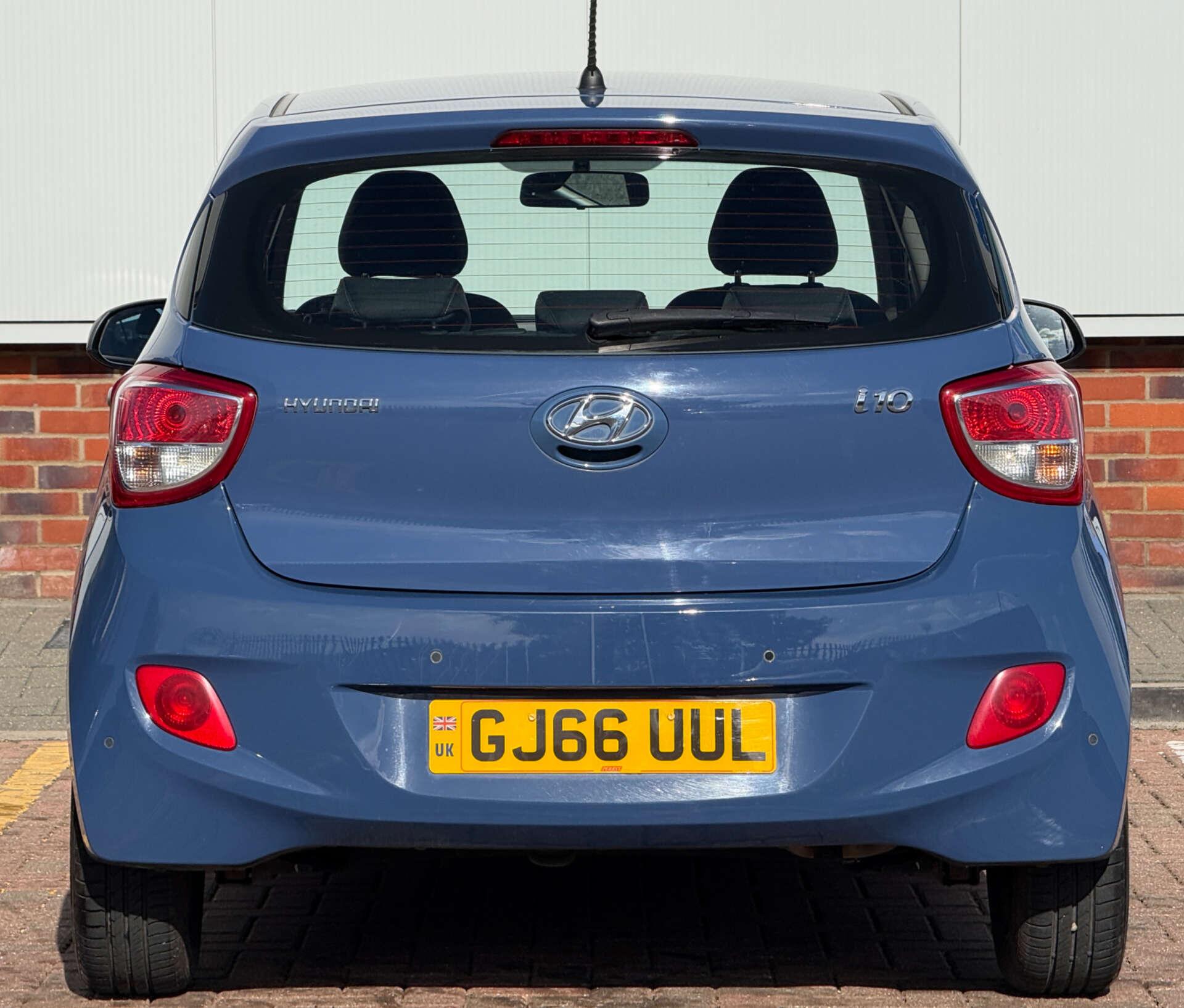Hyundai I10 view 5
