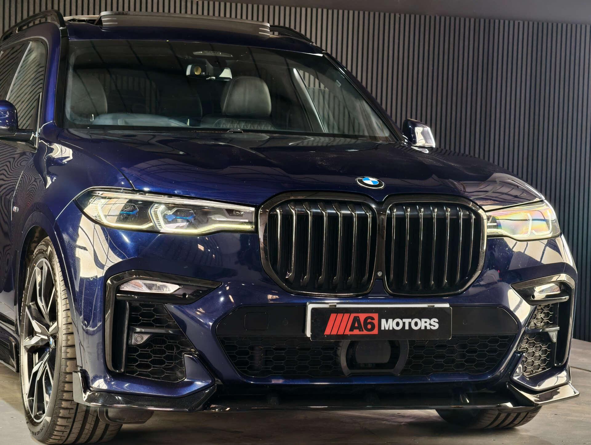 BMW X7 view 19