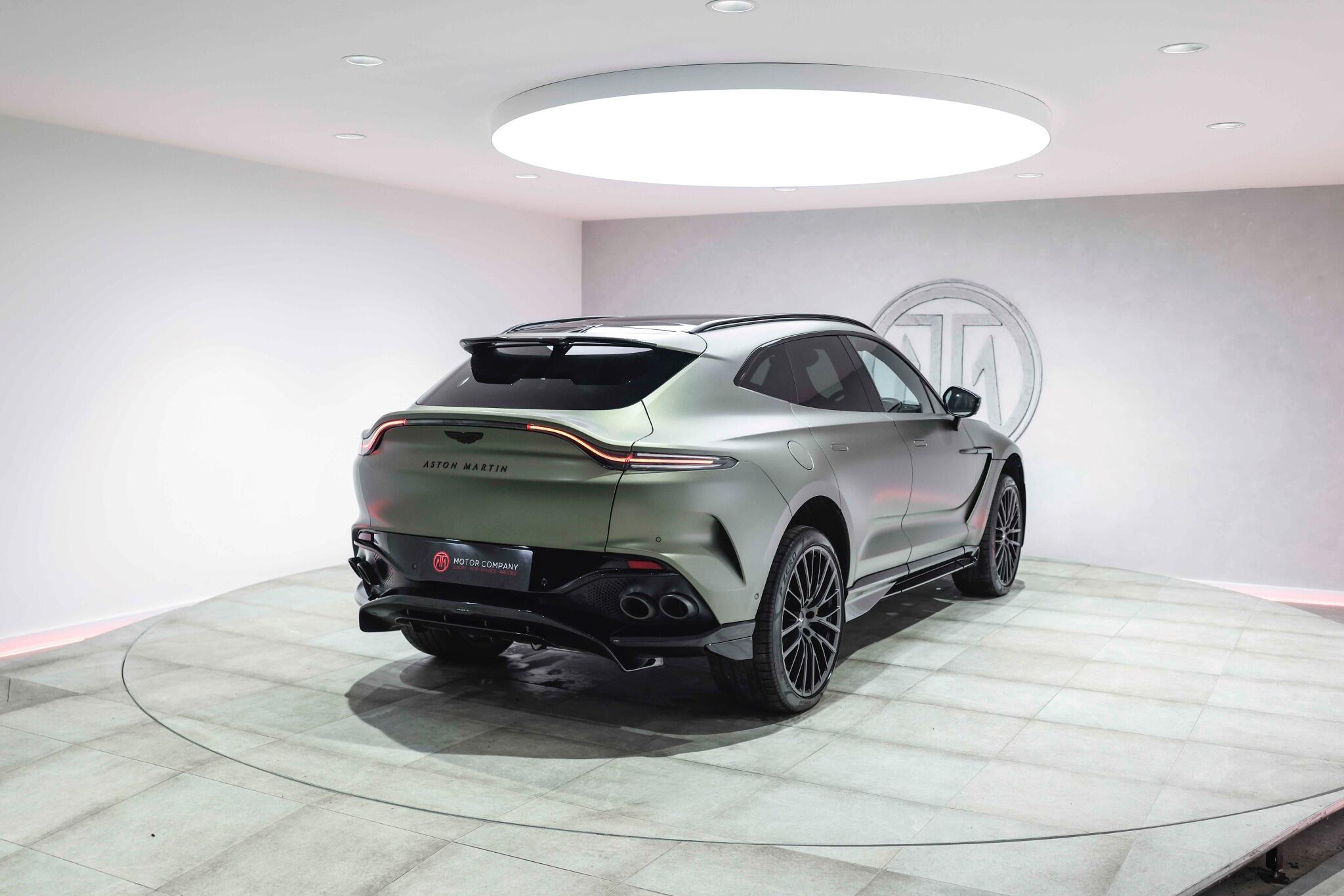 Aston Martin DBX view 8
