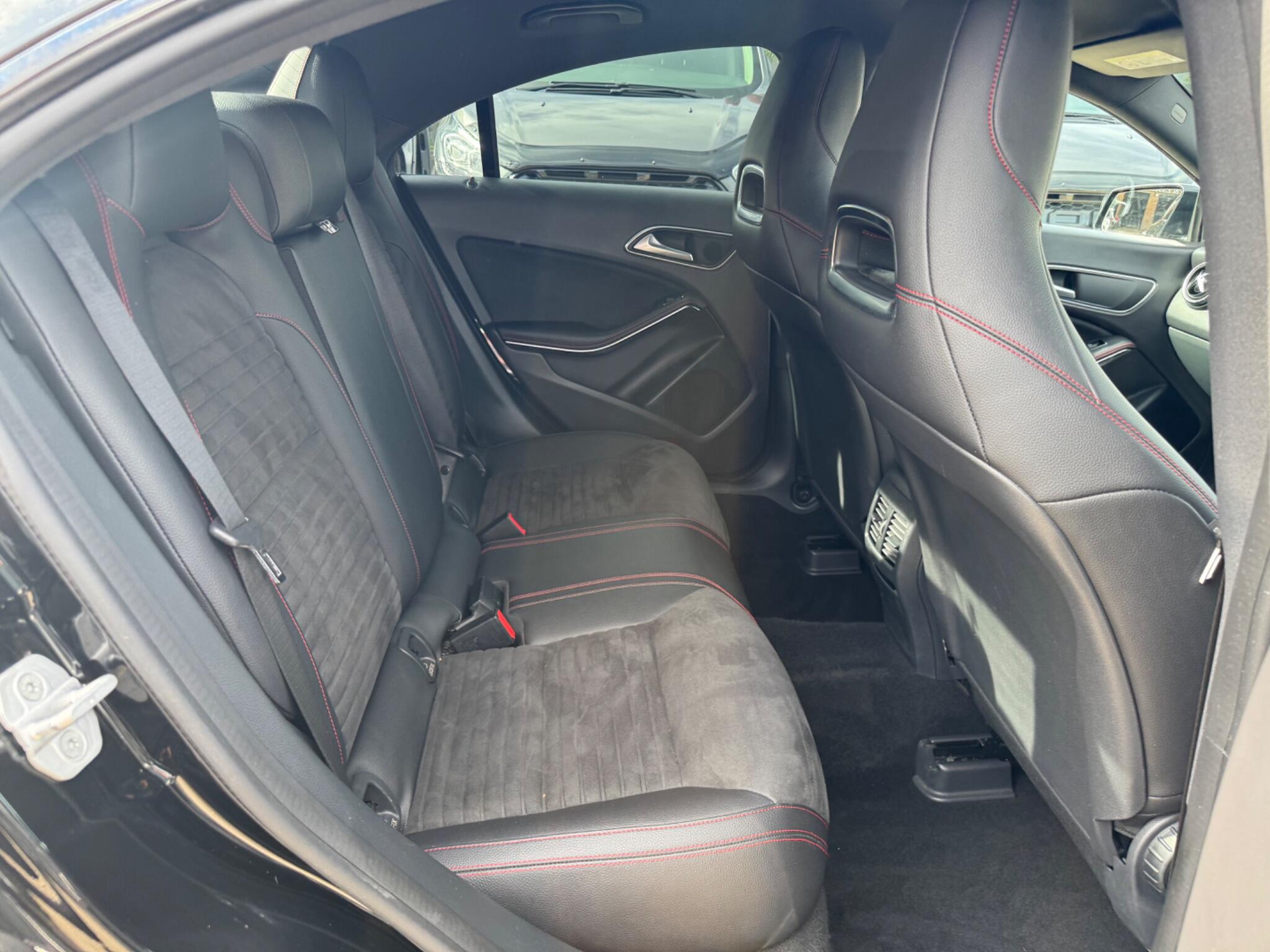 Mercedes-Benz Cla view 18