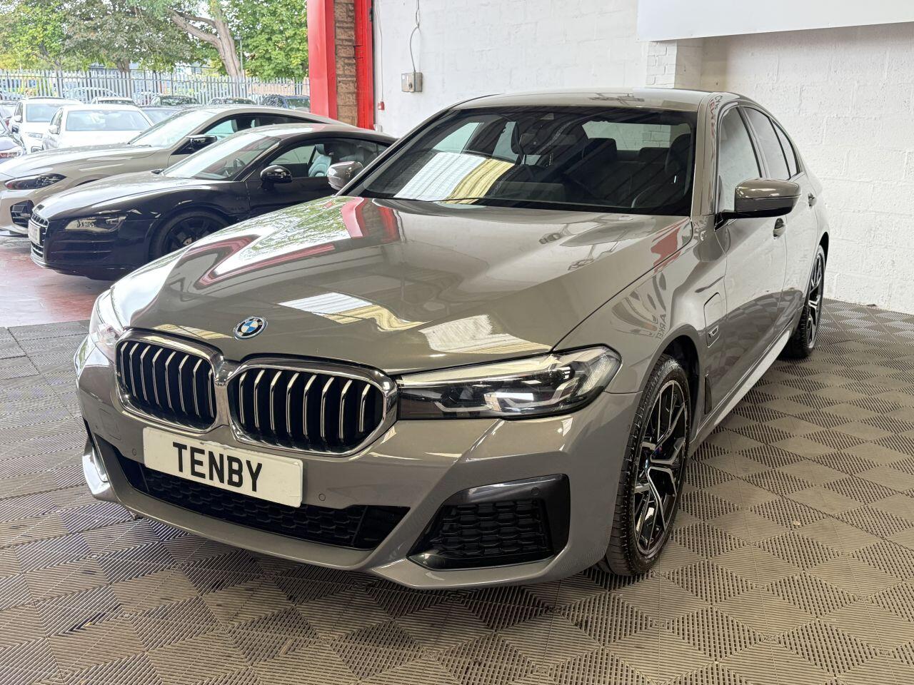 BMW 5 Series view 5