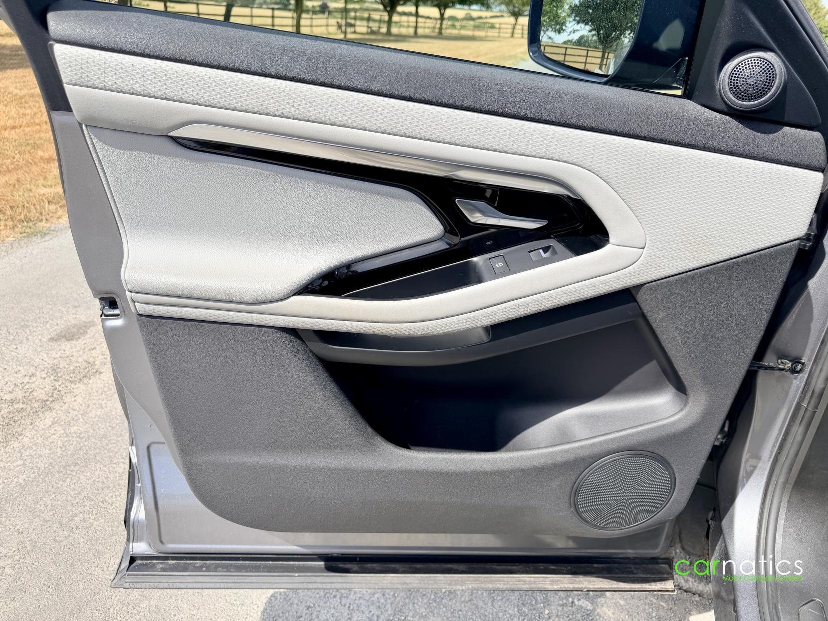 Land Rover Range Rover Evoque view 42