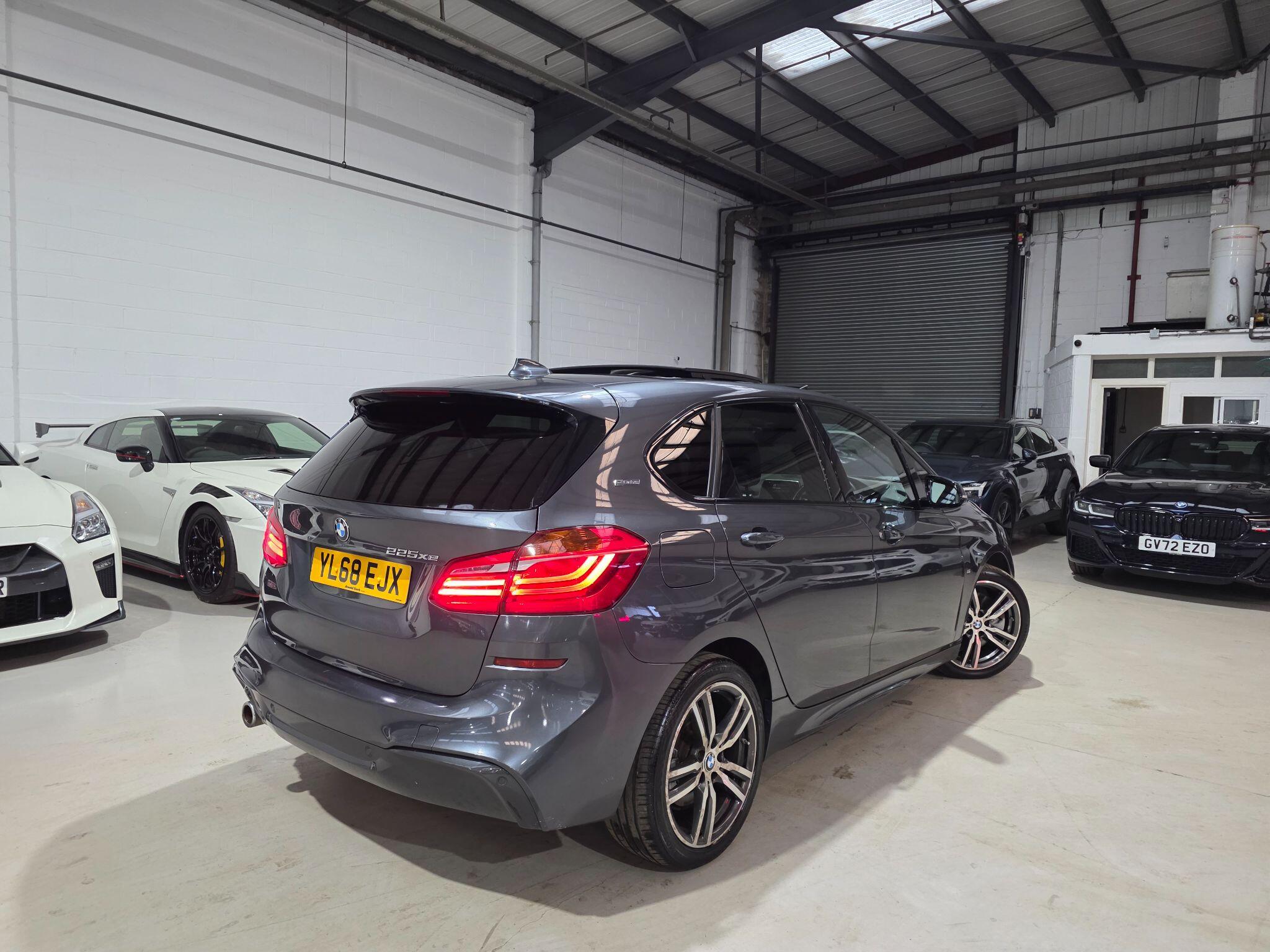 BMW 2 Series view 29
