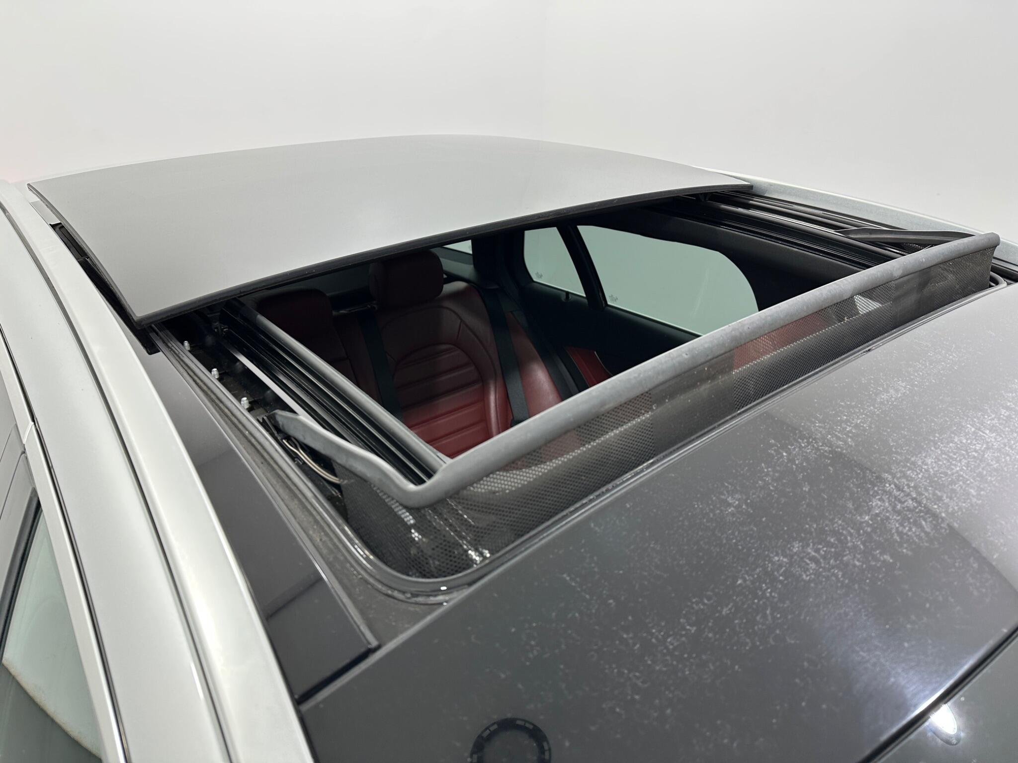 Mercedes-Benz C Class view 57