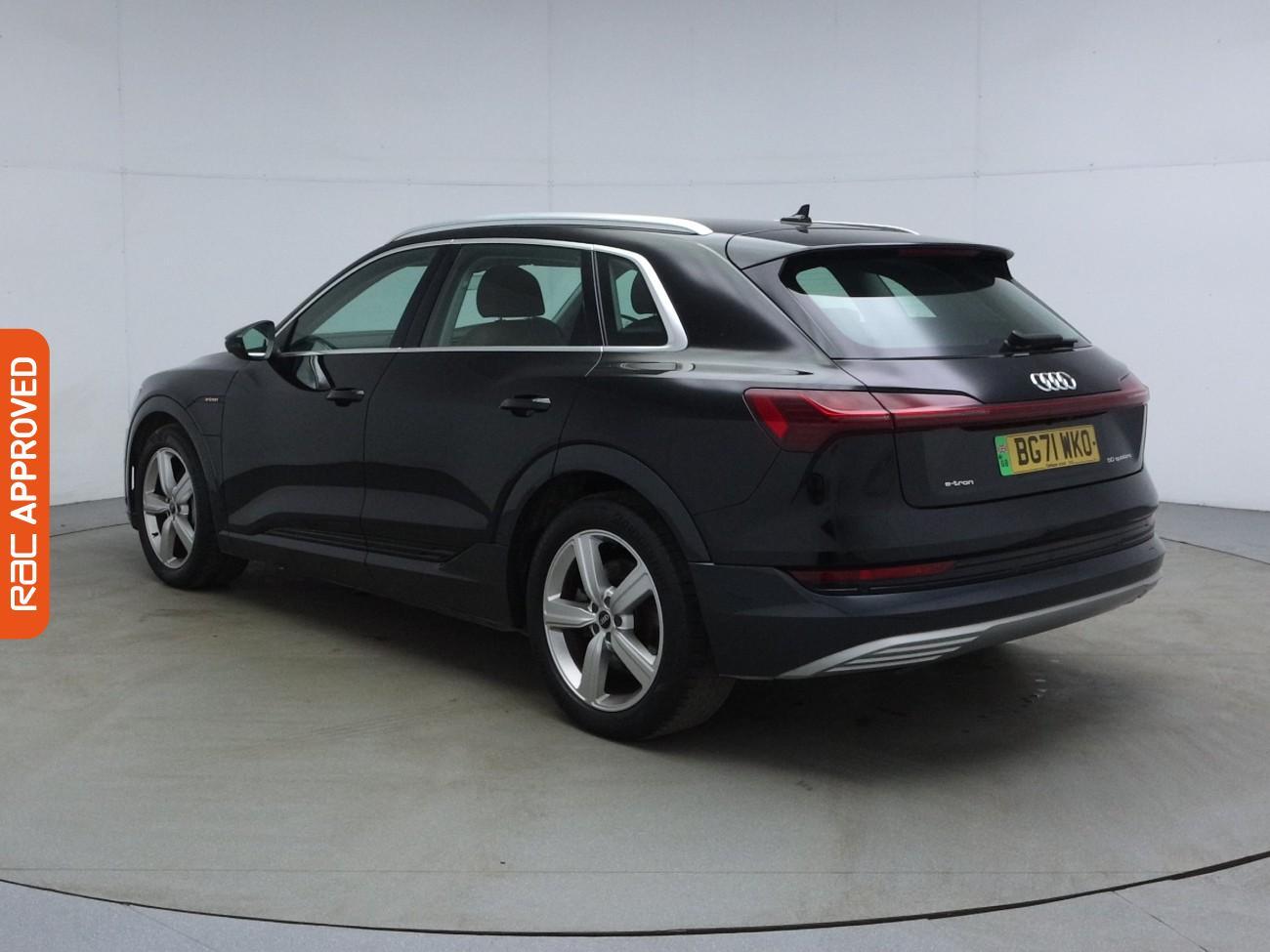 Audi E-Tron view 5