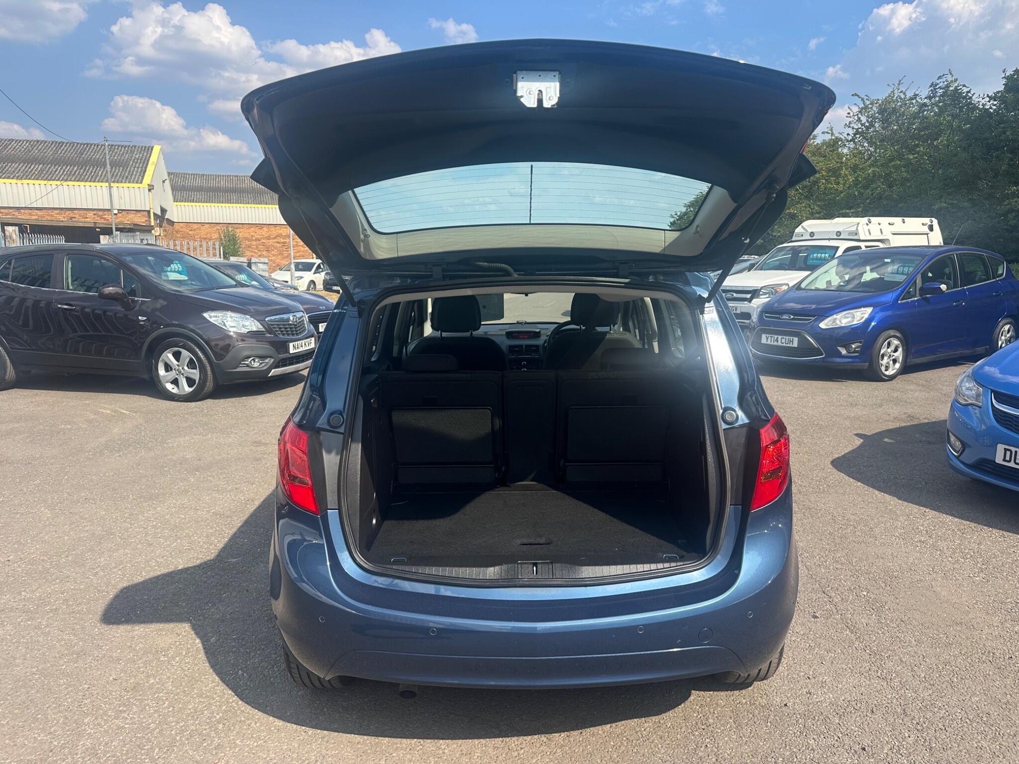 Vauxhall Meriva view 30