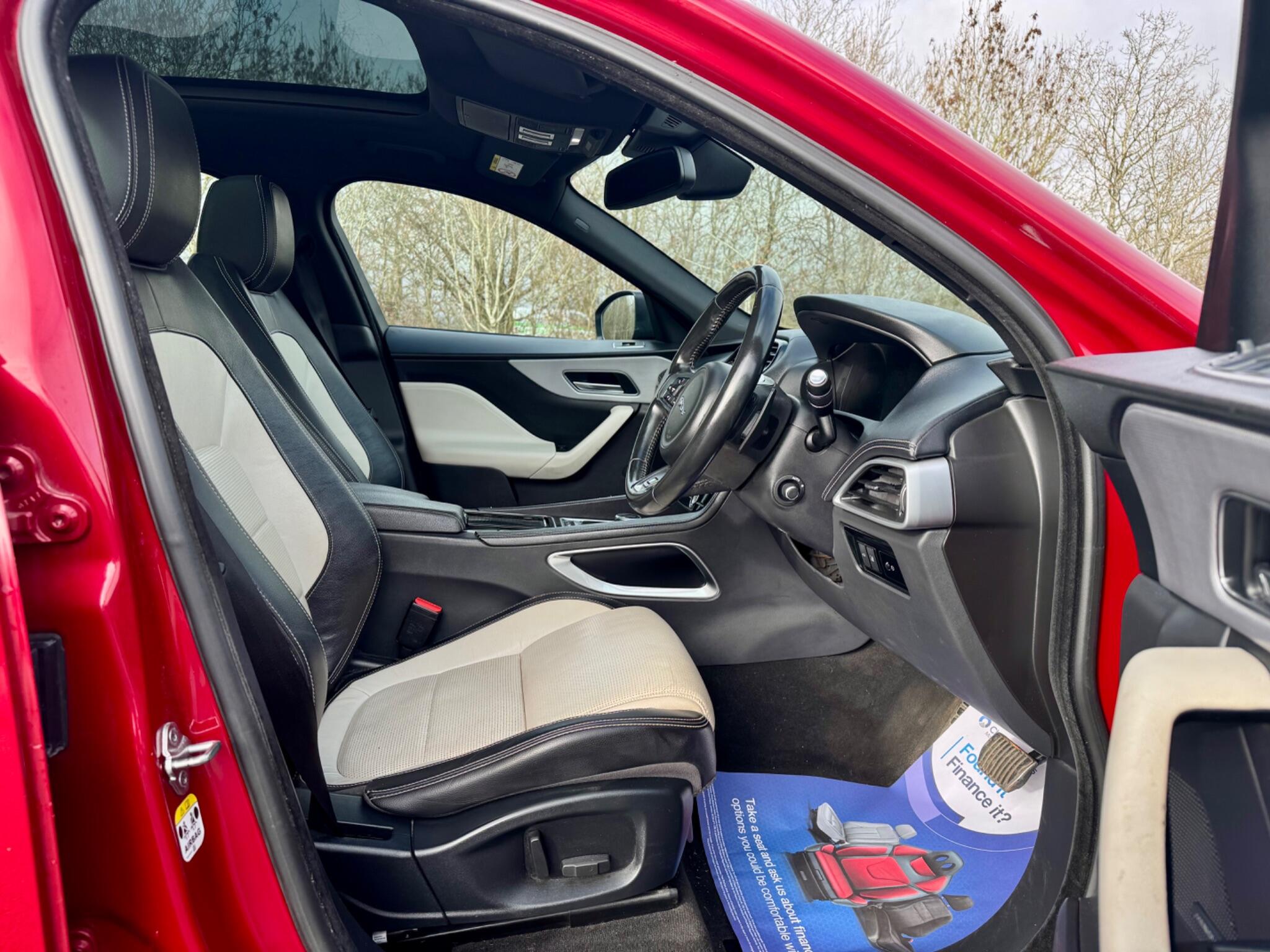 2018 Jaguar F-PACE 2.0 D180 R-Sport Auto AWD Euro 6 (s/s) 5dr • 39,000 miles image 9