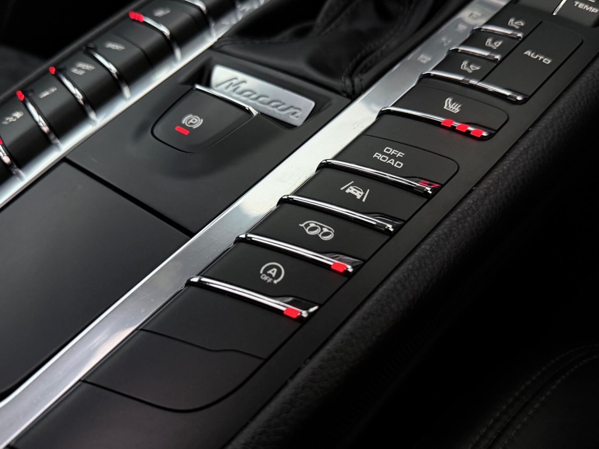 Porsche Macan view 48