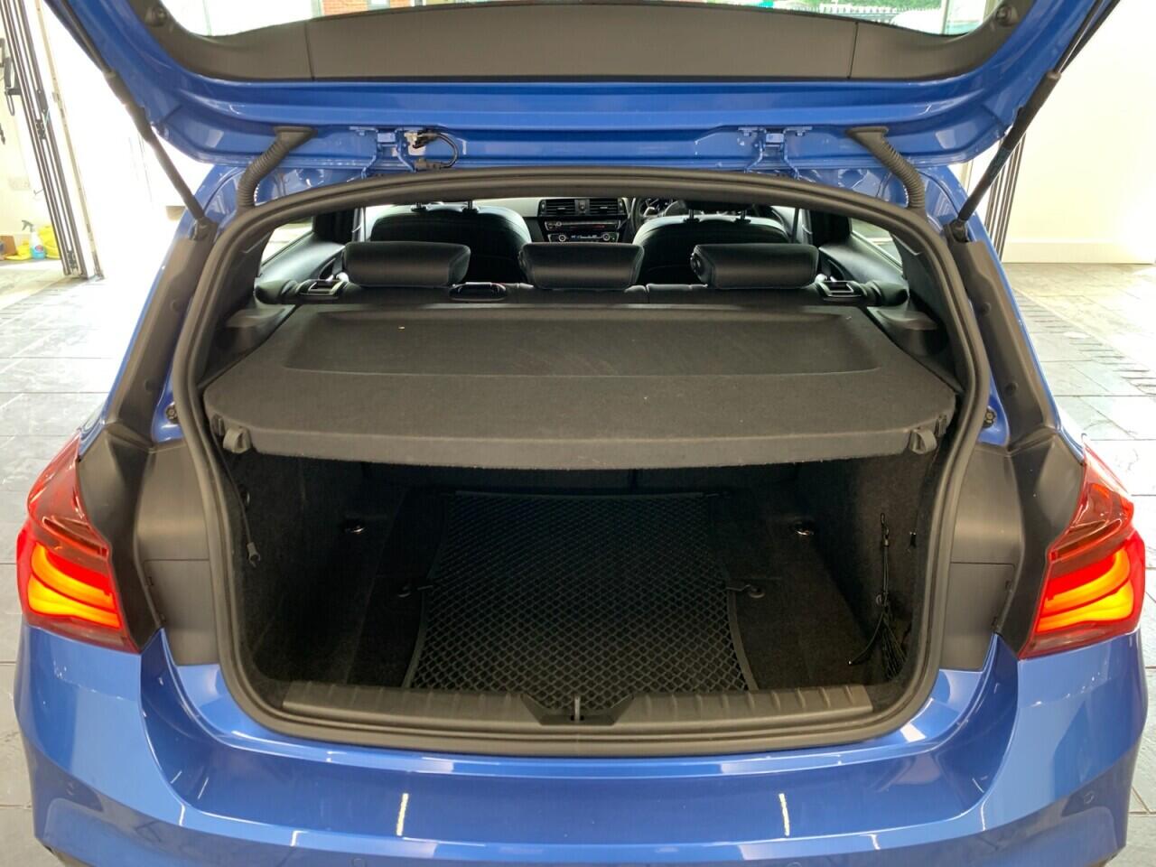 BMW 1 Series view 26