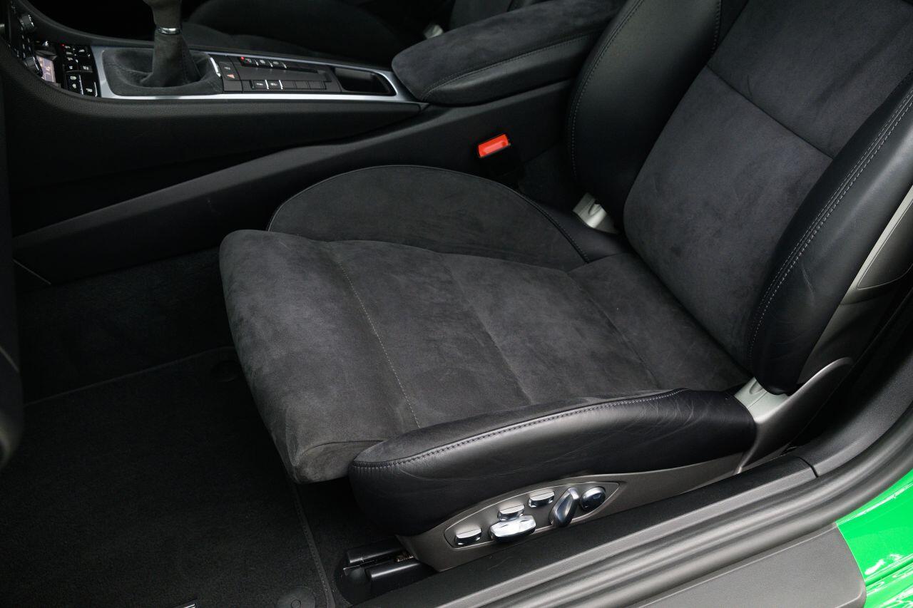 Porsche Cayman view 34