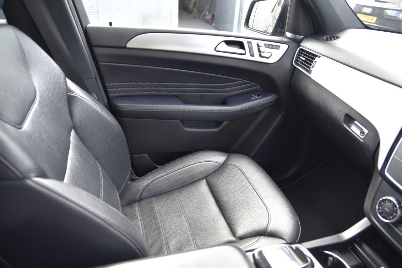 Mercedes-Benz Gle view 52