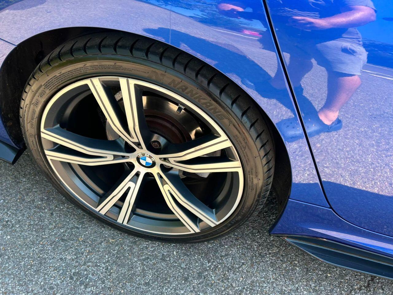 BMW 3 Series view 7
