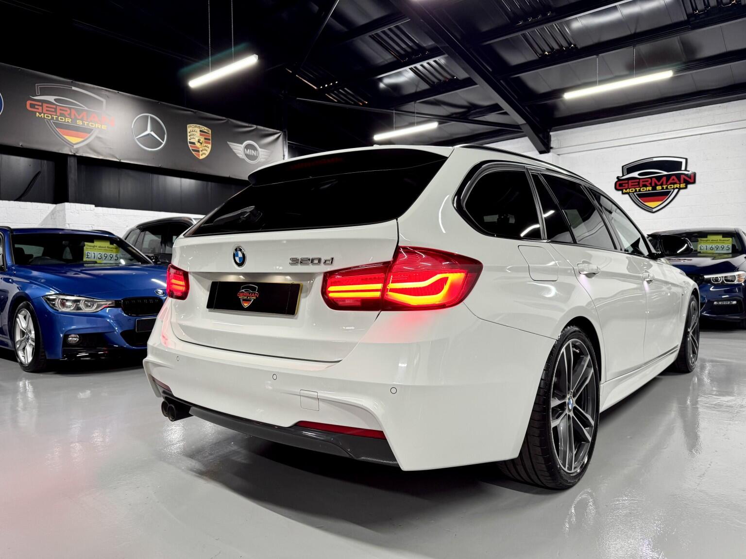 BMW 3 Series view 11