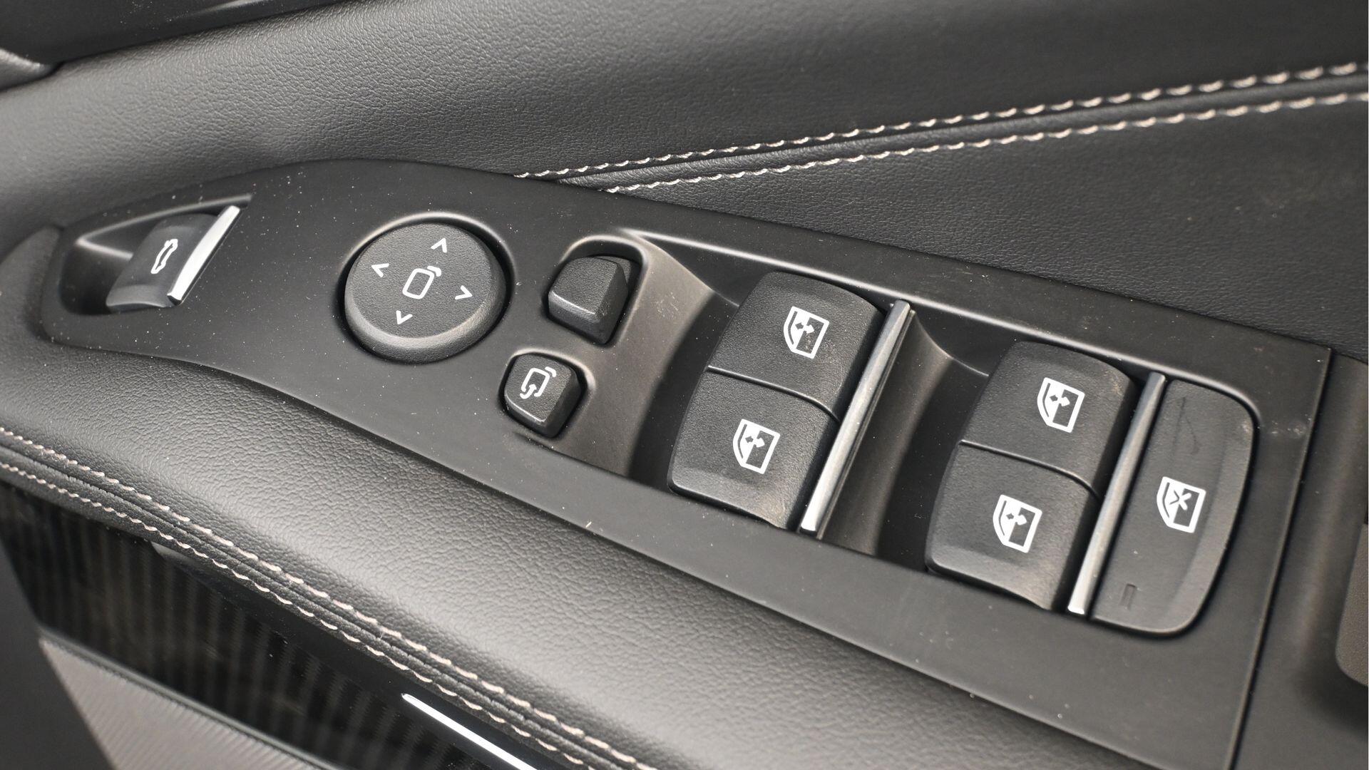 BMW X5 view 30