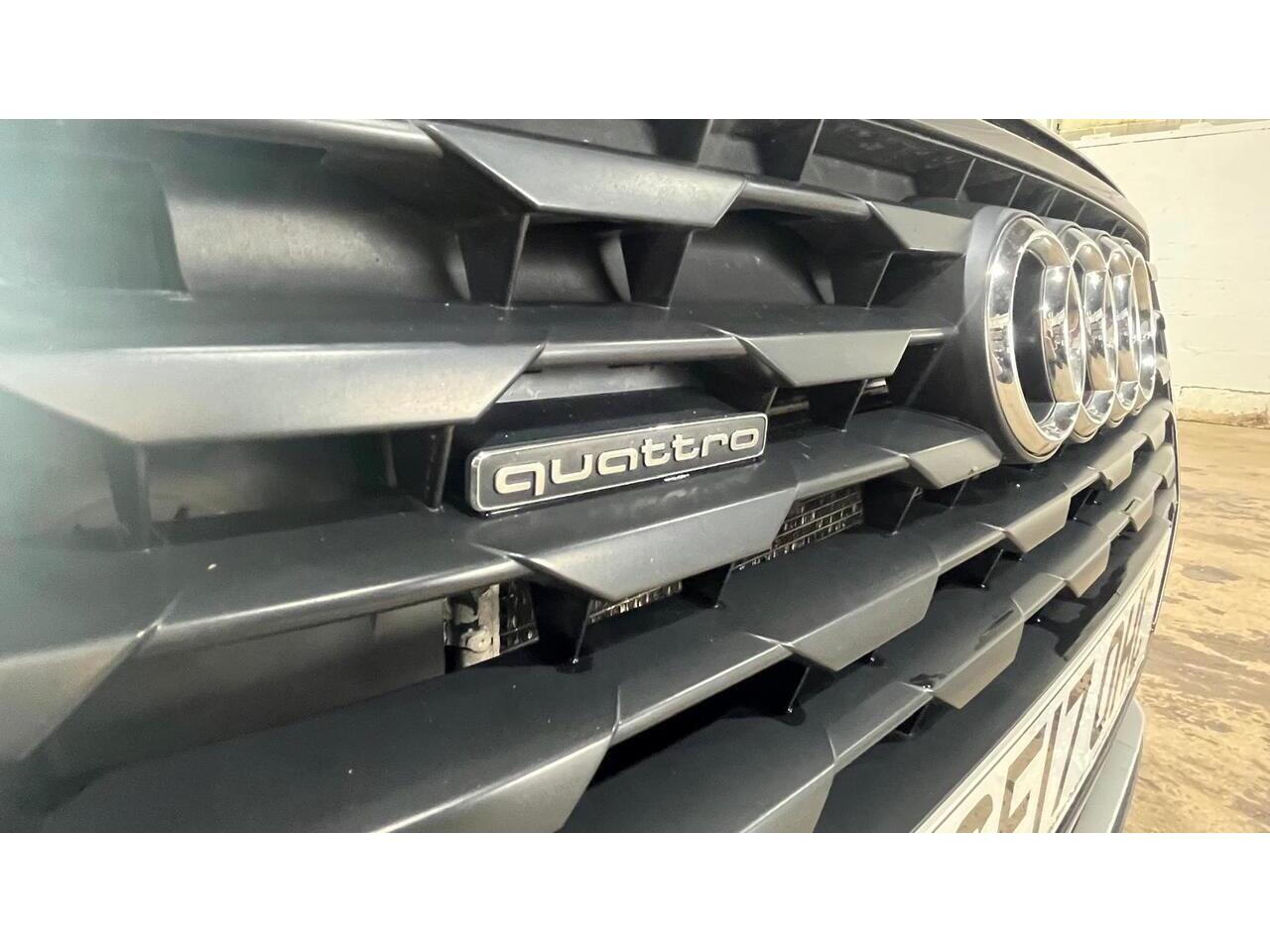 Audi Q2 view 15