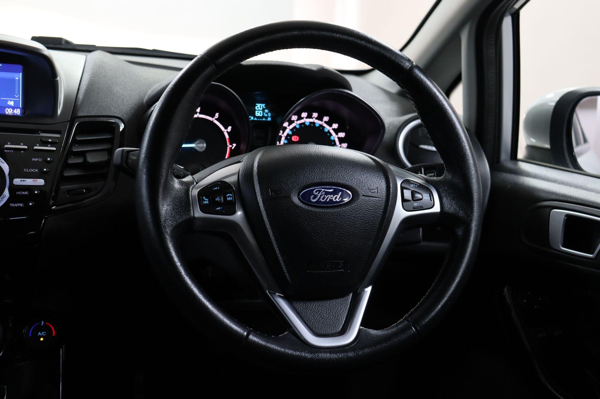 Ford Fiesta view 43