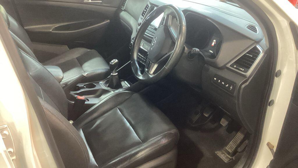 Hyundai Tucson view 2