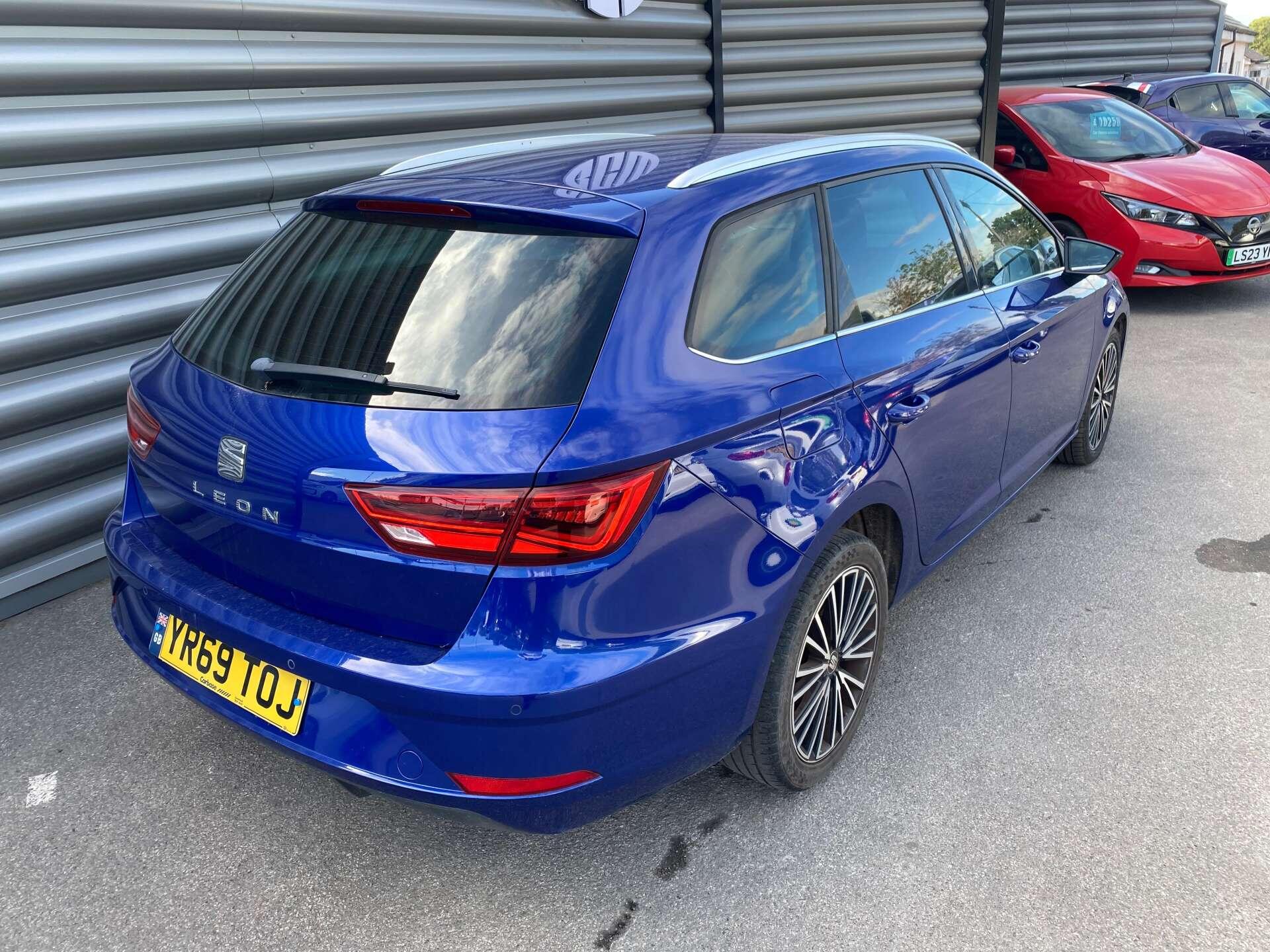 Seat Leon view 2