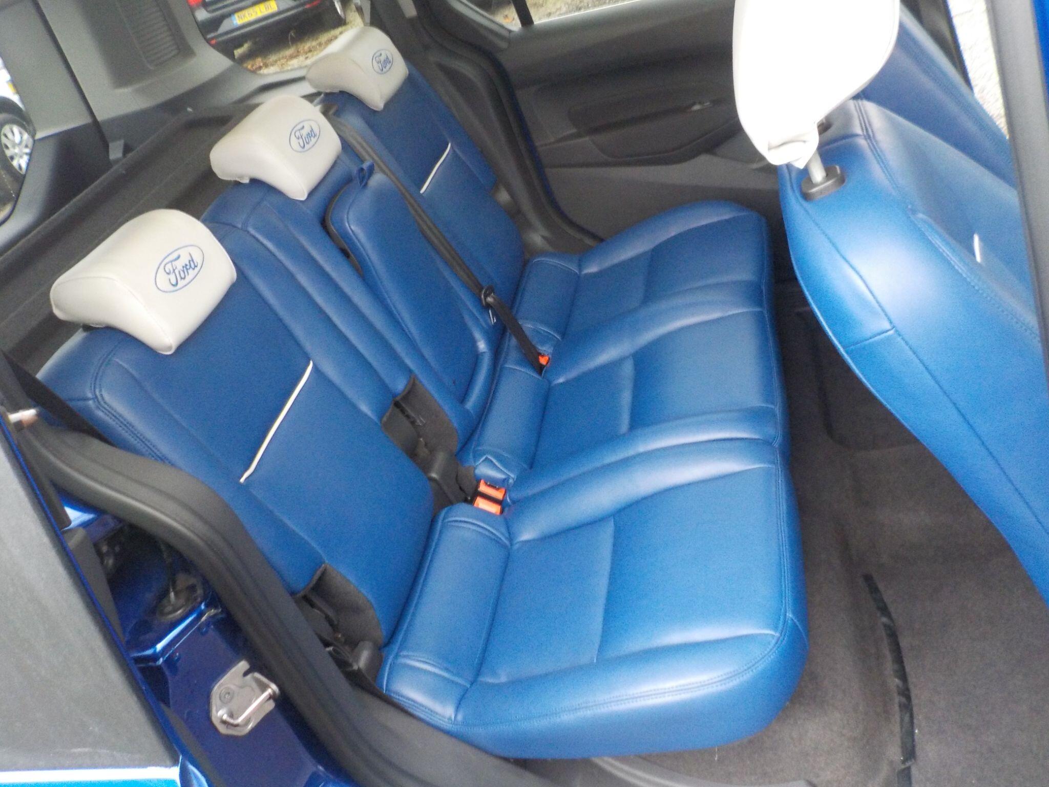 Ford Tourneo Connect 1.6 TDCi Titanium Euro 5 5dr