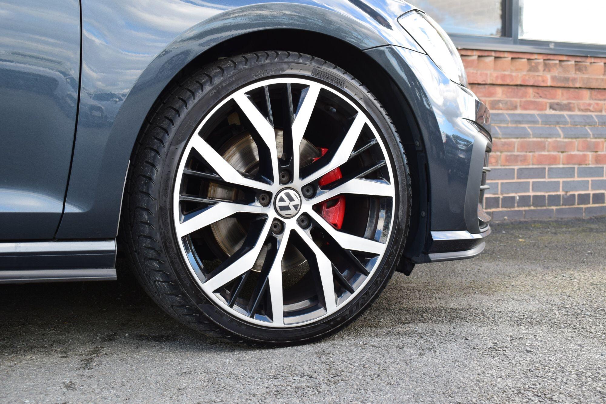 Volkswagen Golf view 48