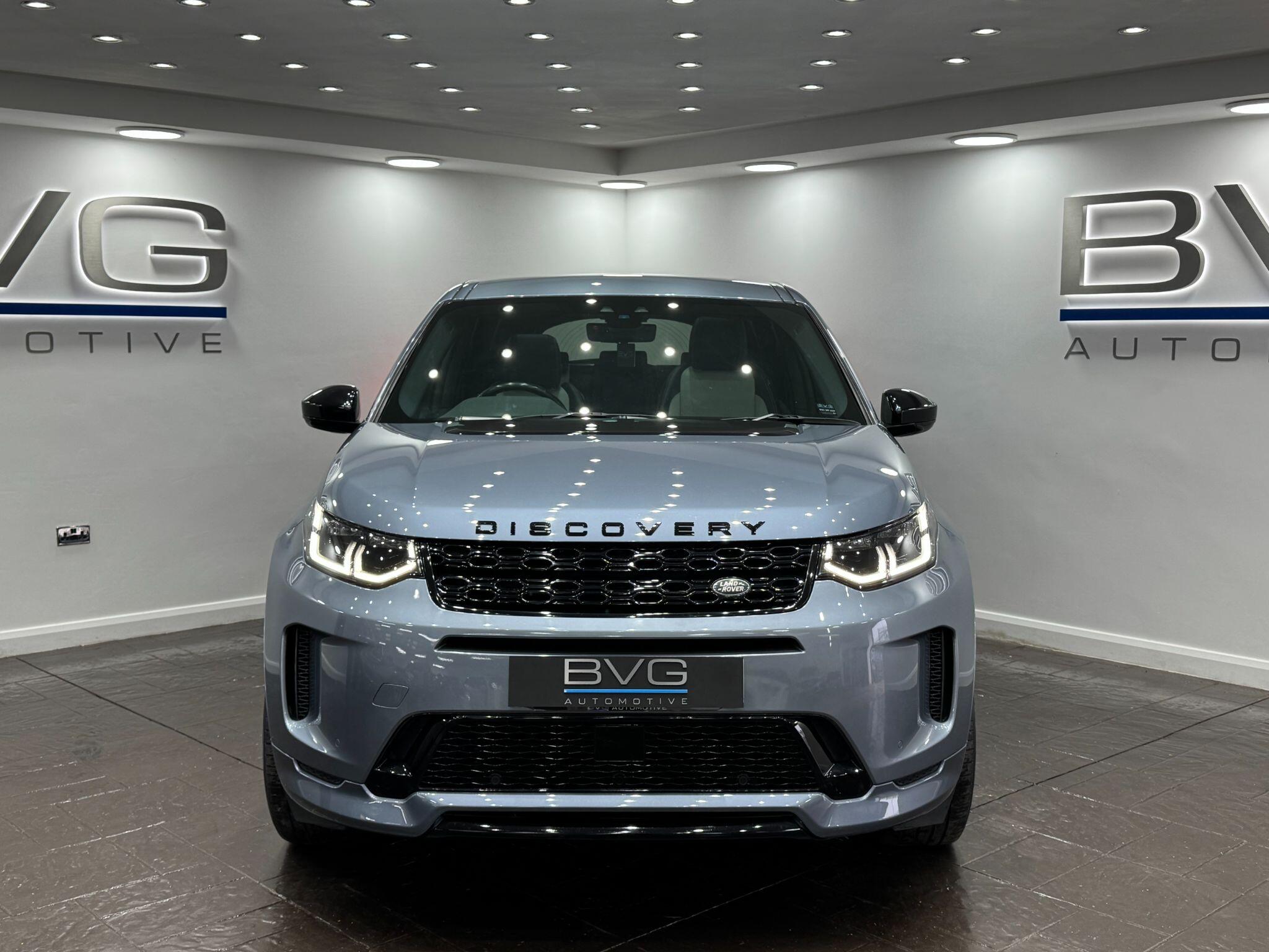Land Rover Discovery Sport view 3