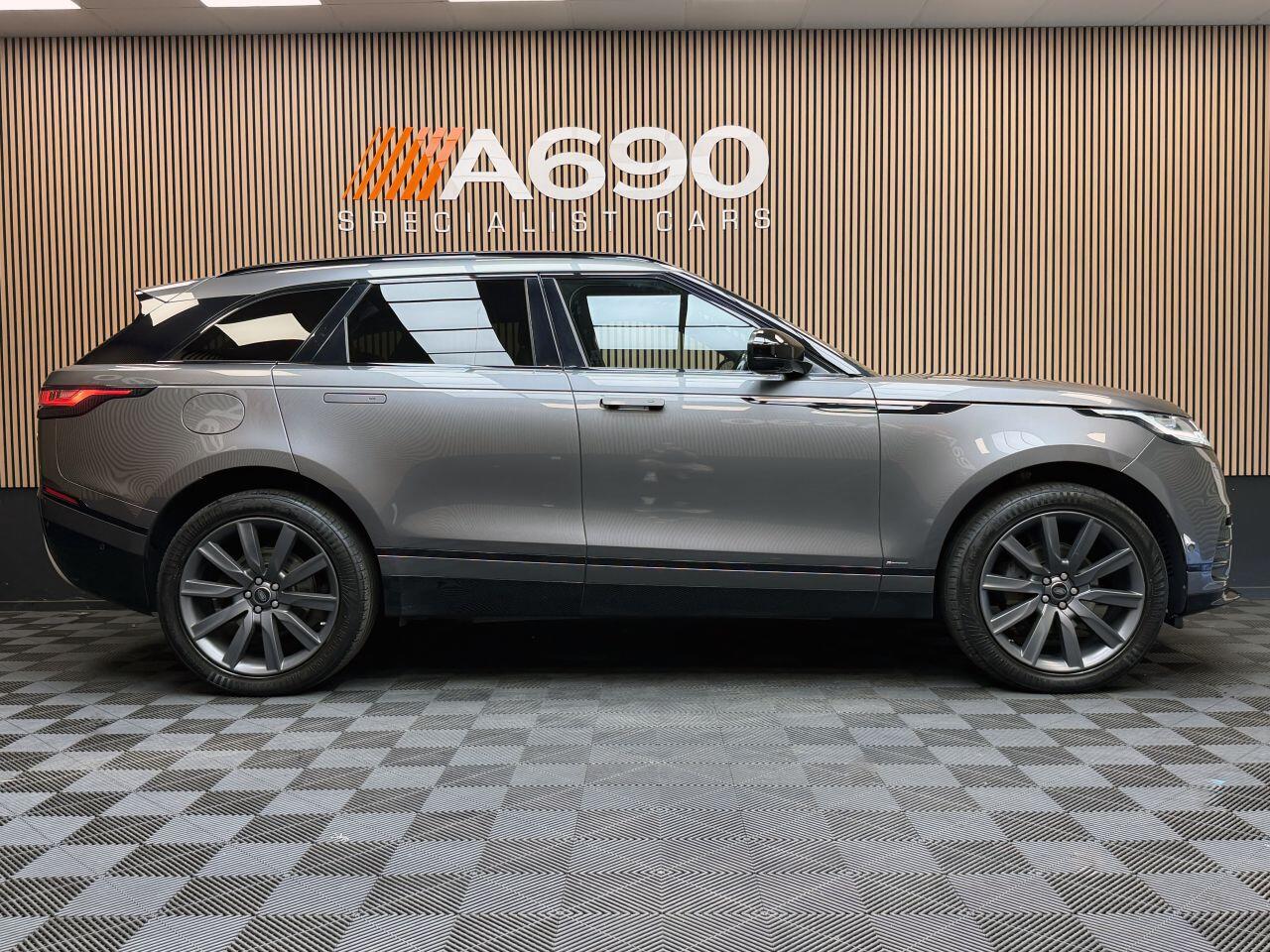 Land Rover Range Rover Velar view 10