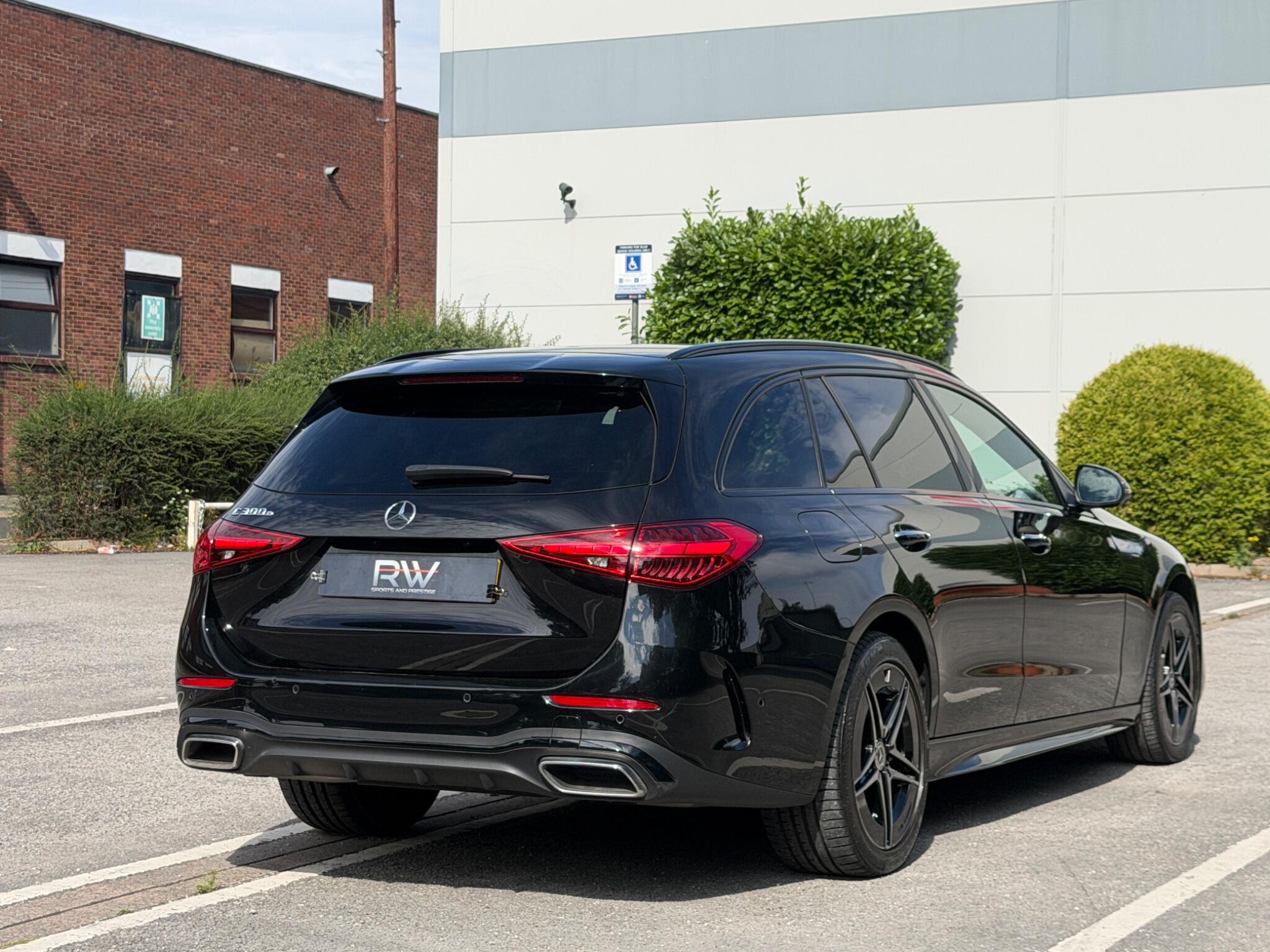 Mercedes-Benz C Class view 23