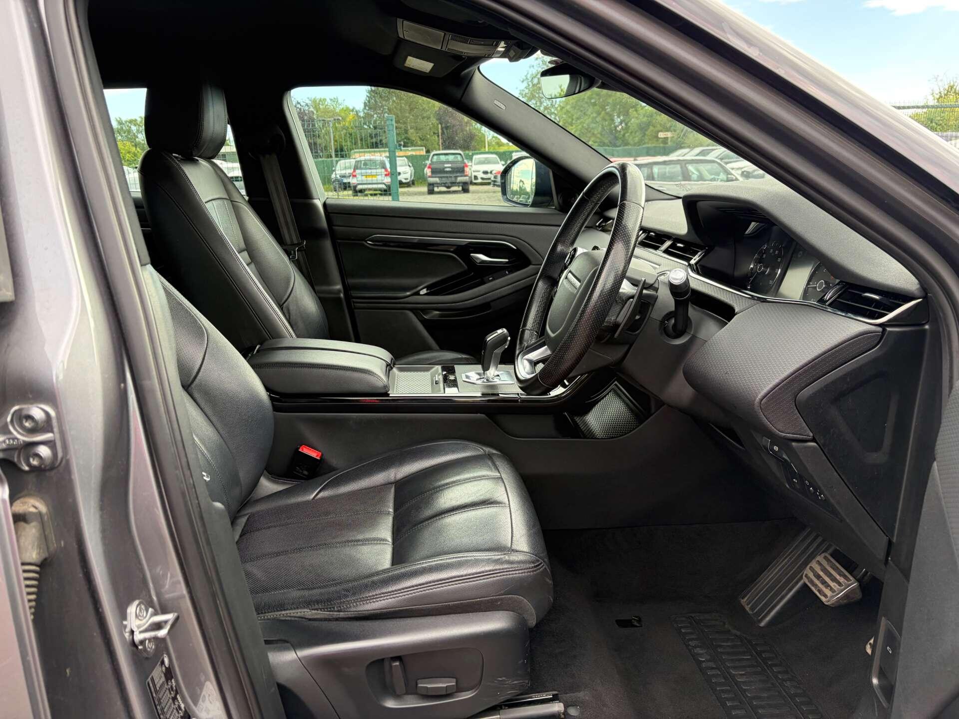 Land Rover Range Rover Evoque view 35
