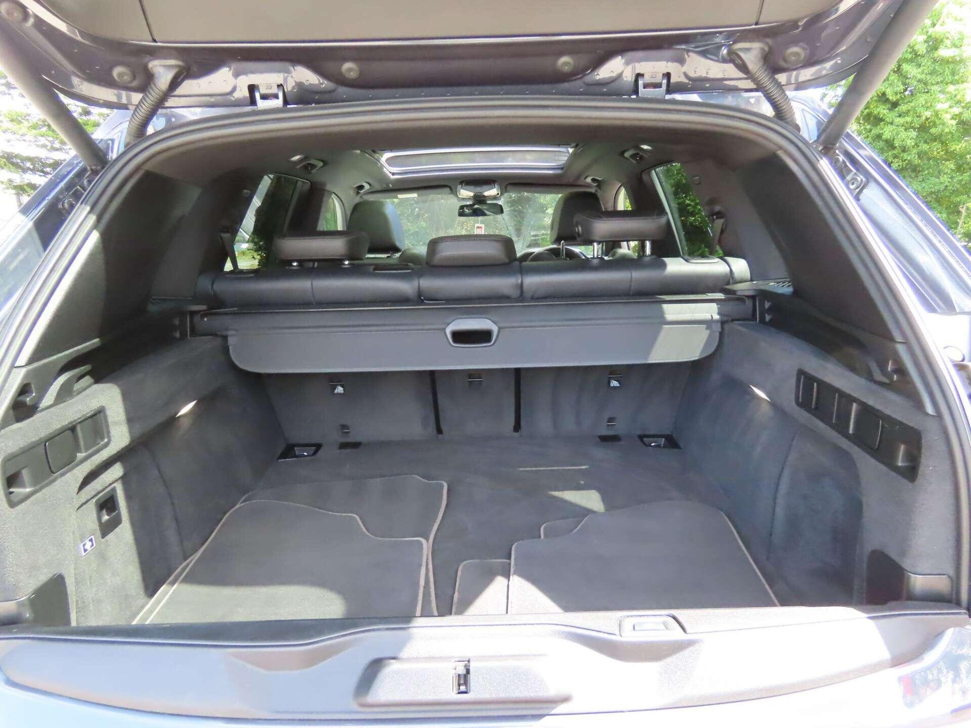 BMW X5 view 24