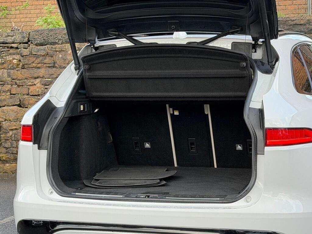 Jaguar F-Pace view 22