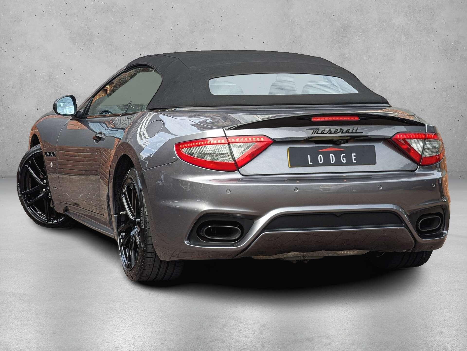 Maserati Grancabrio view 13