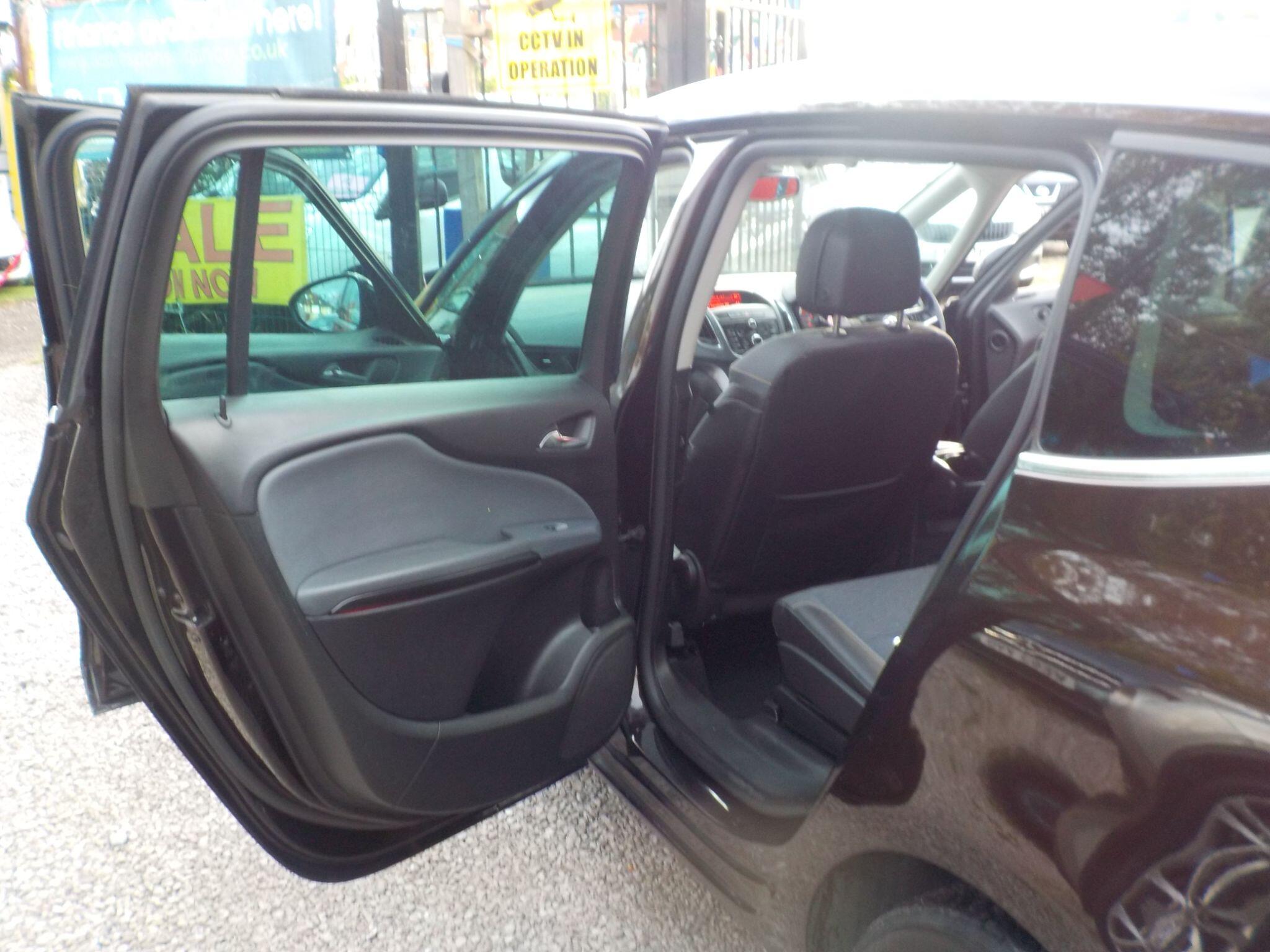 Vauxhall Zafira Tourer 2.0 CDTi SE Euro 5 5dr