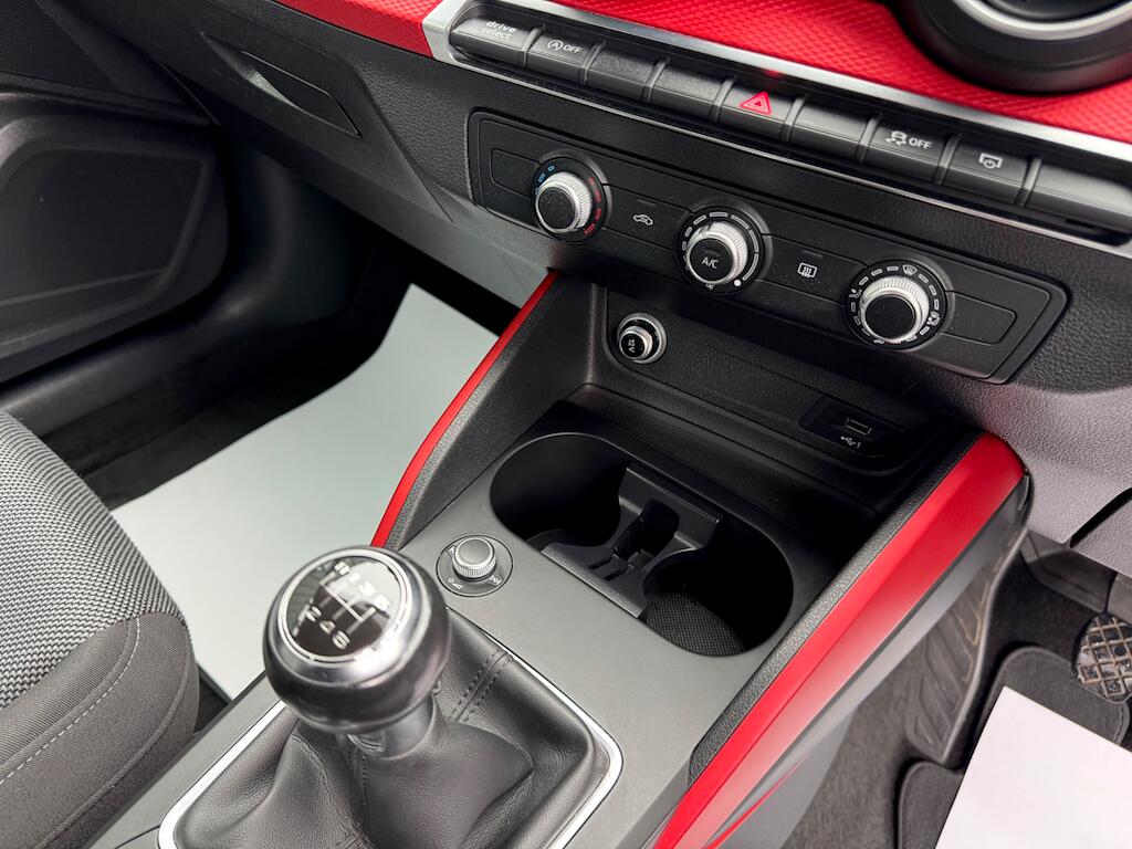 Audi Q2 view 16